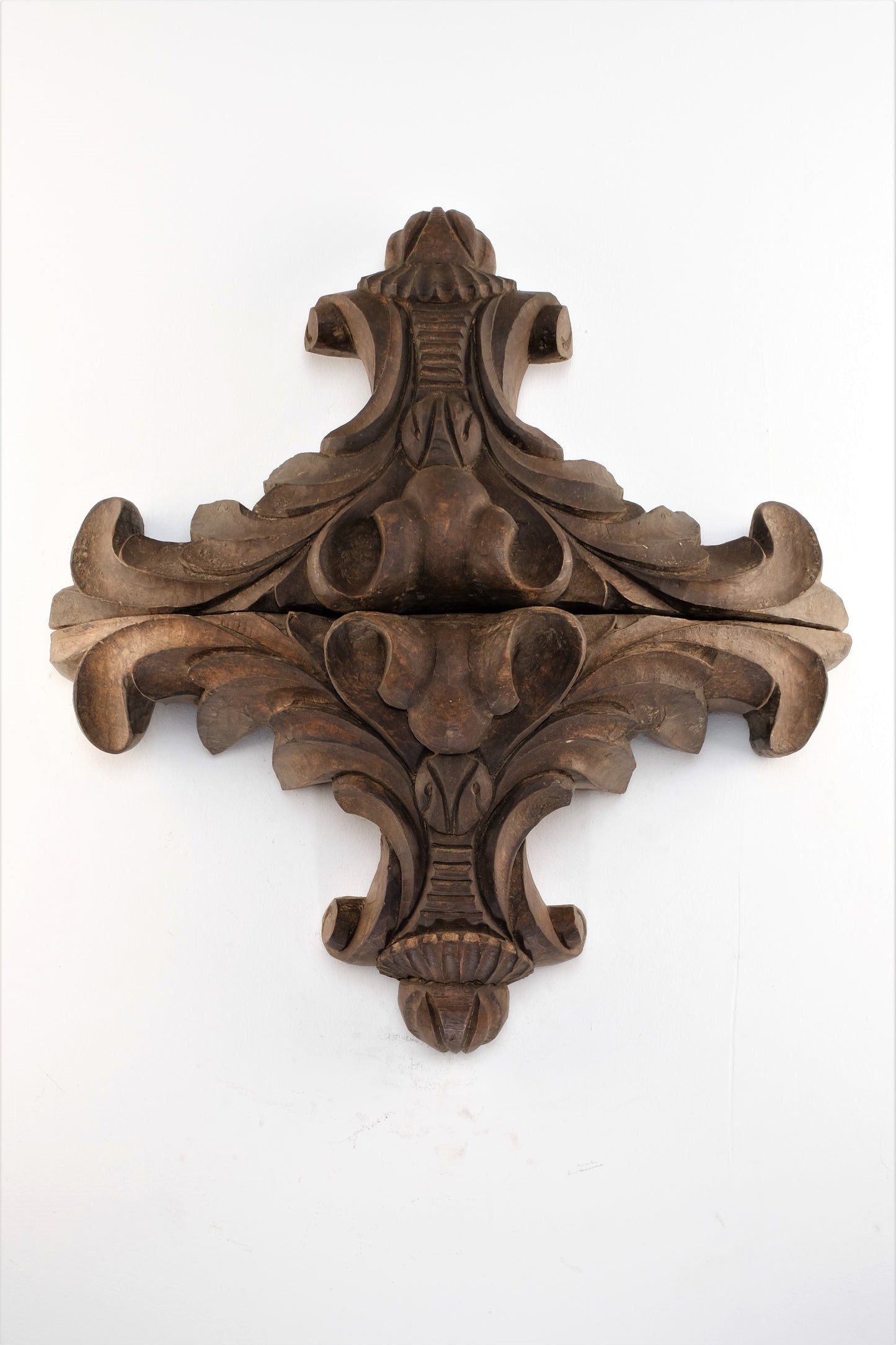 ANTIQUE LARGE CARVED PILASTER/CORBEL