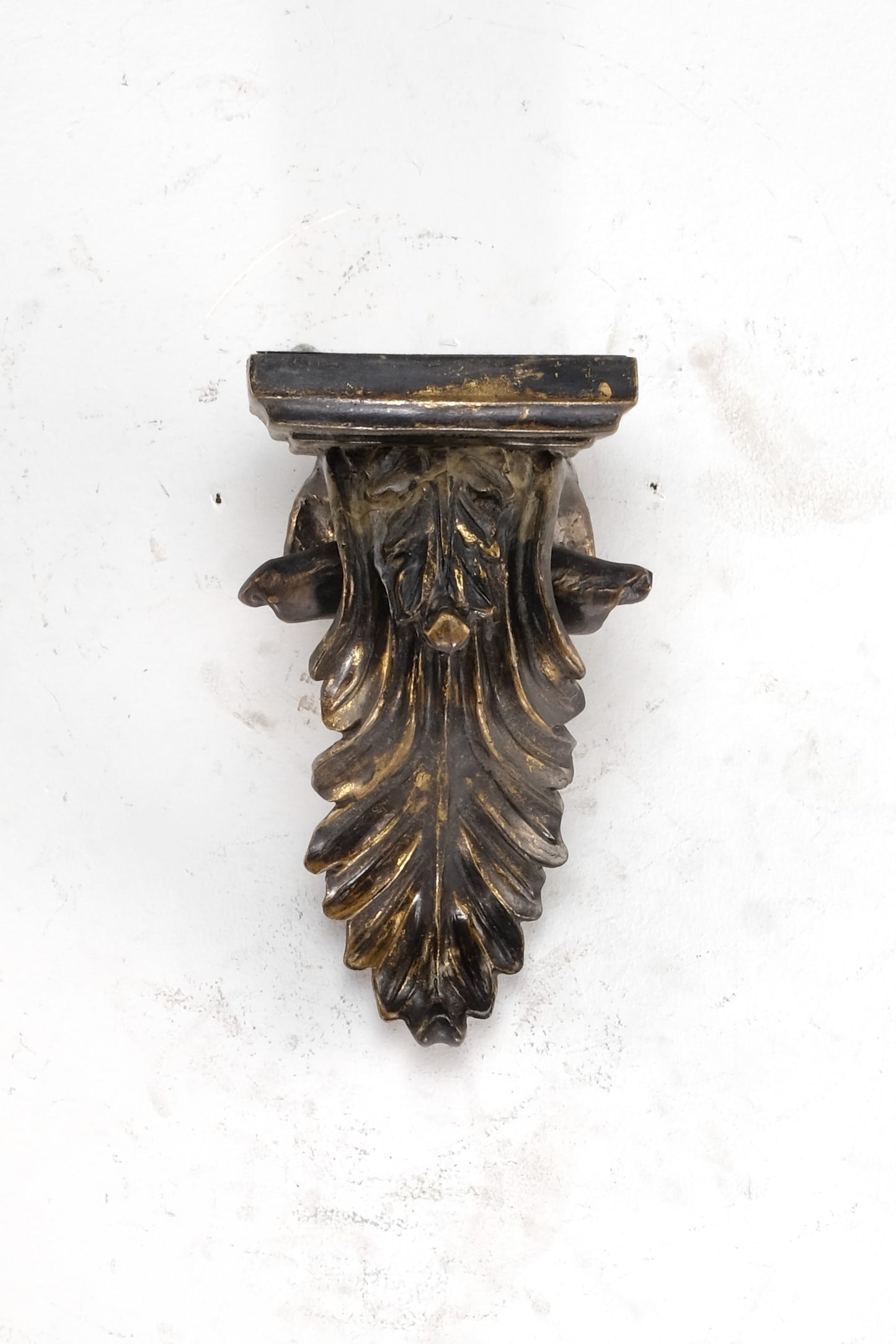ENGLISH MAPLE CORBEL