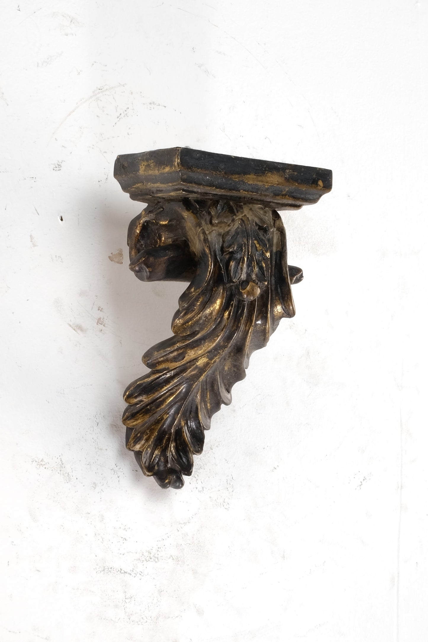 ENGLISH MAPLE CORBEL