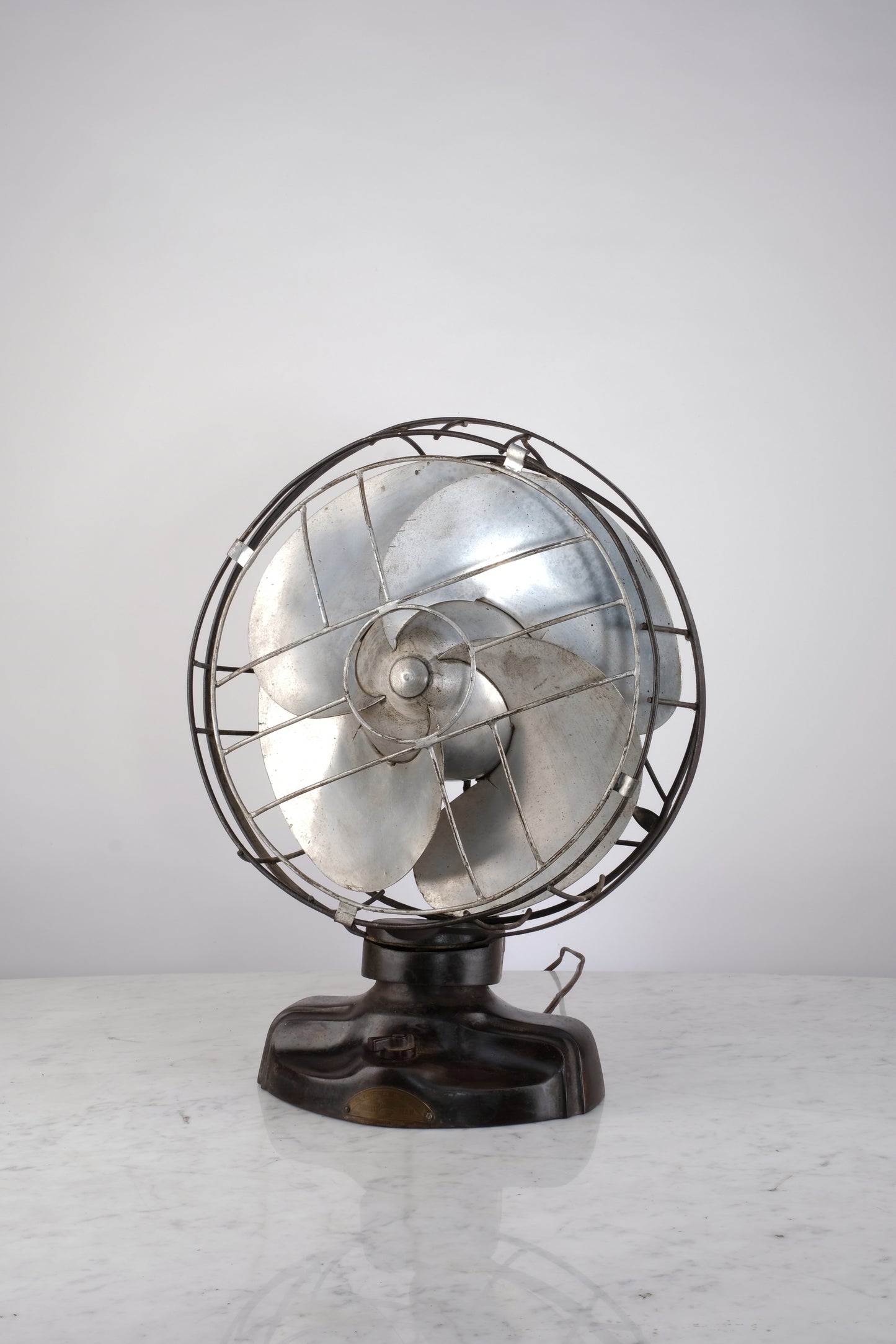 EMERSON SILVER SWAN ELECTRIC DESK FAN