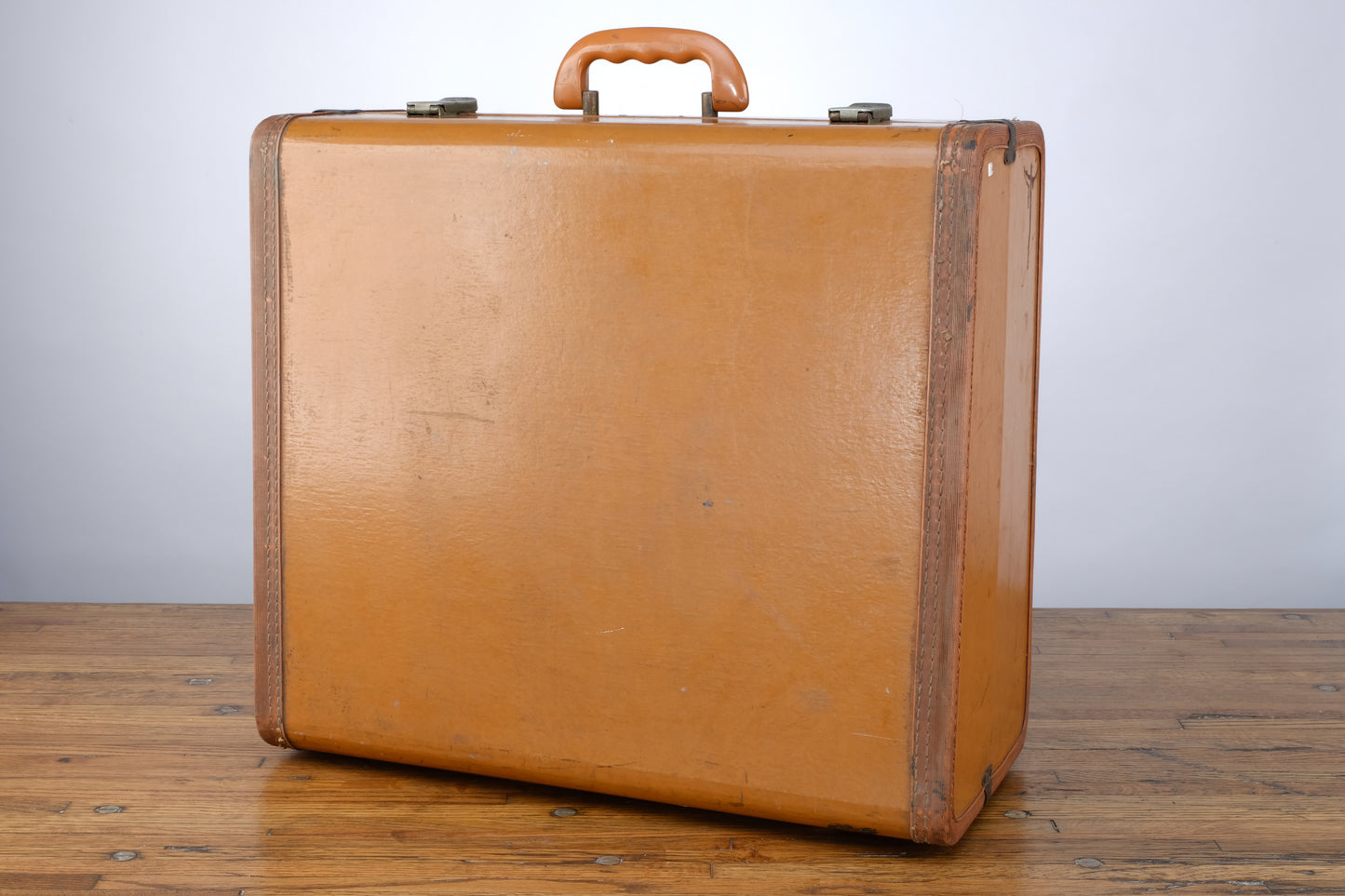 SAMSONITE BROWN HARD SHELL LEATHER SUITCASE