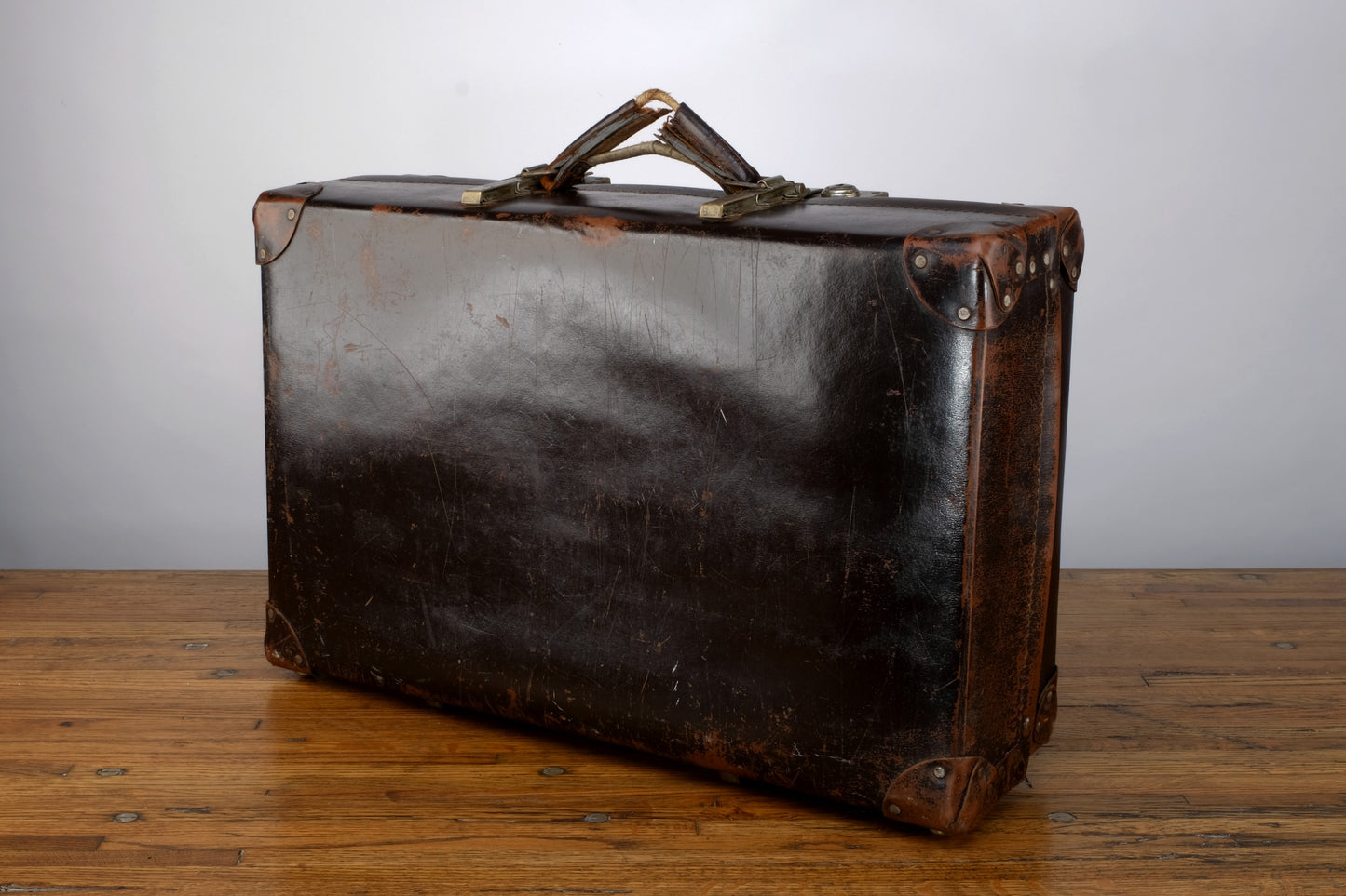 REVELATION RETRO LUGGAGE