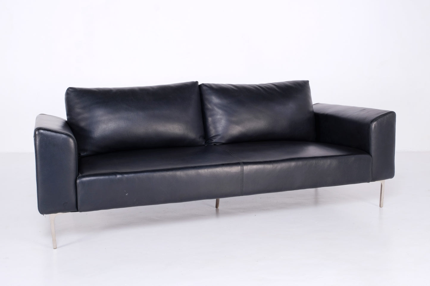 OVER SIZE MODERN STYLE COUCH FROM SOFA SO GOOD
