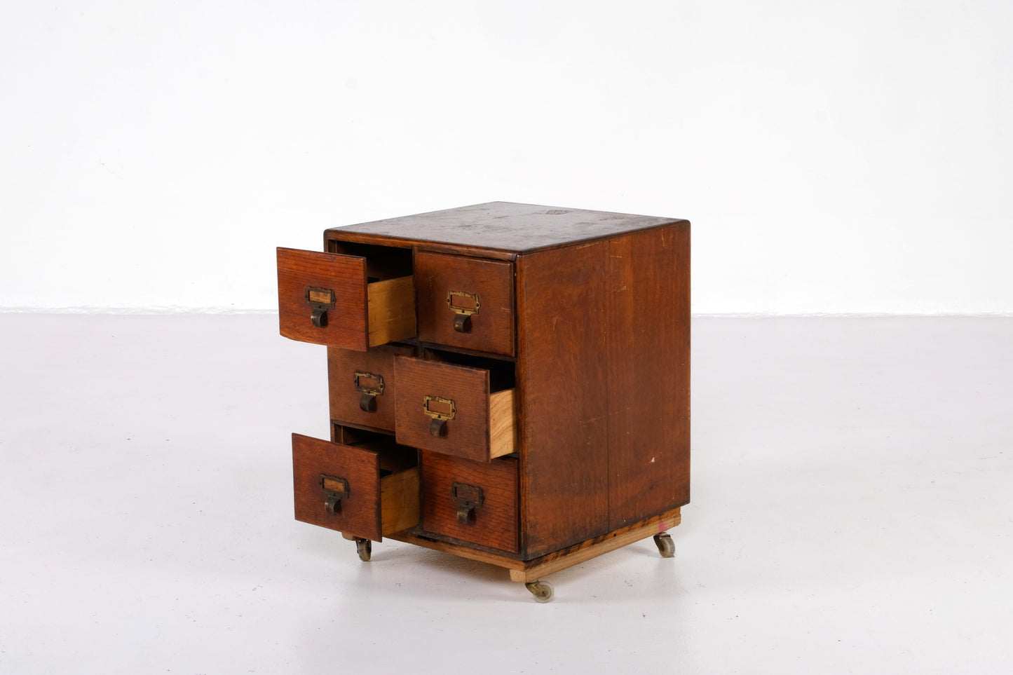 ANTIQUE FILING CABINET/SIDE DRAWERS