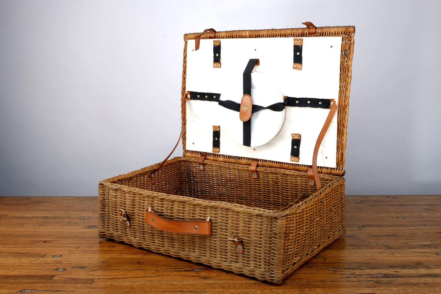PICKNIK RATTANLUGGAGE