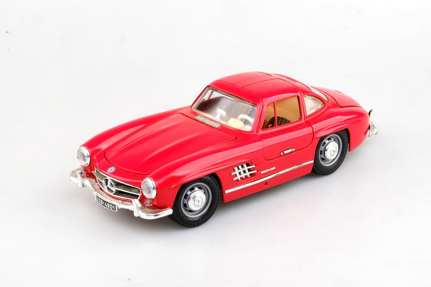 MERCEDES BENZ 300SL RED