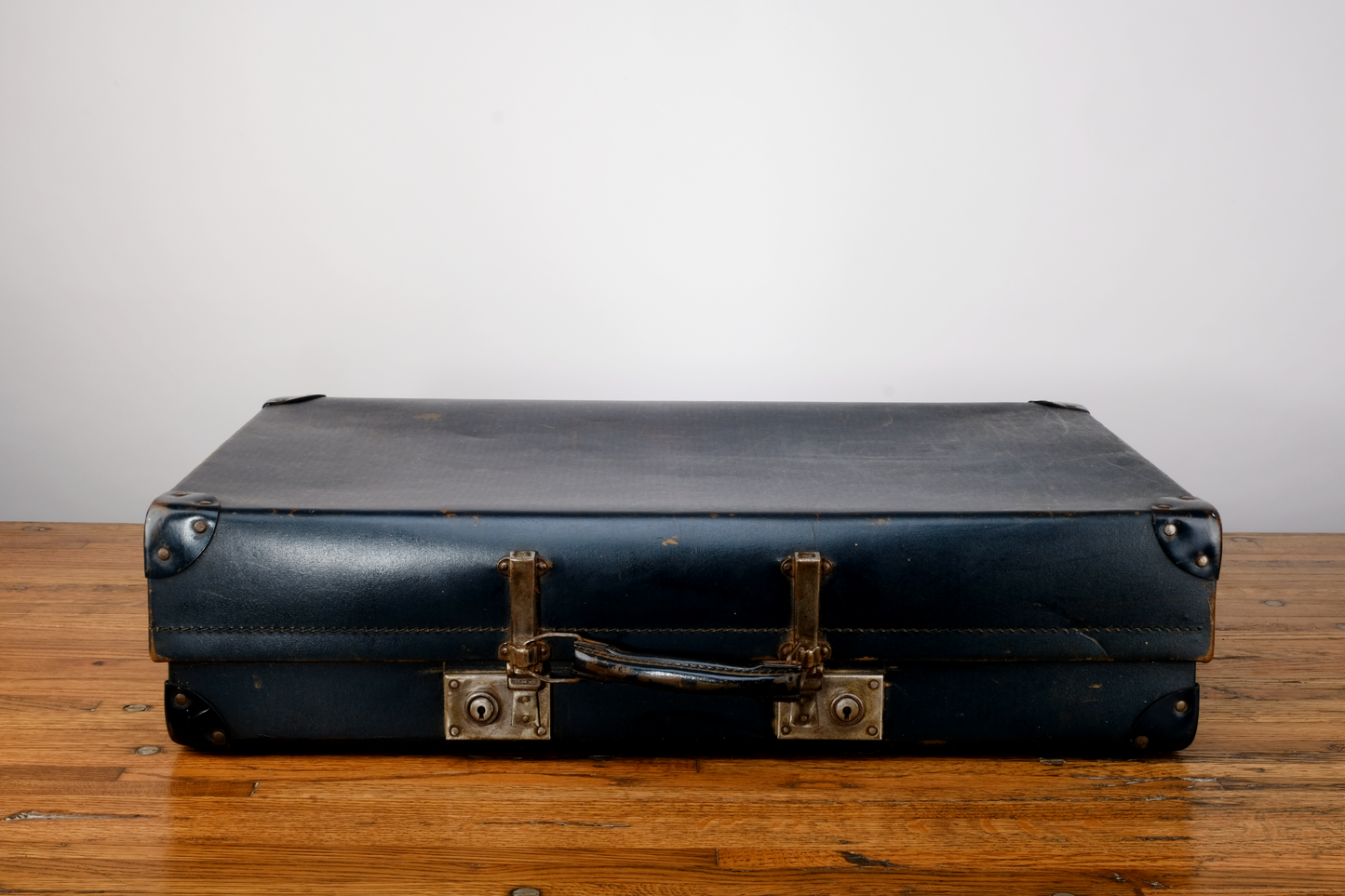 REVELATION RETRO LUGGAGE