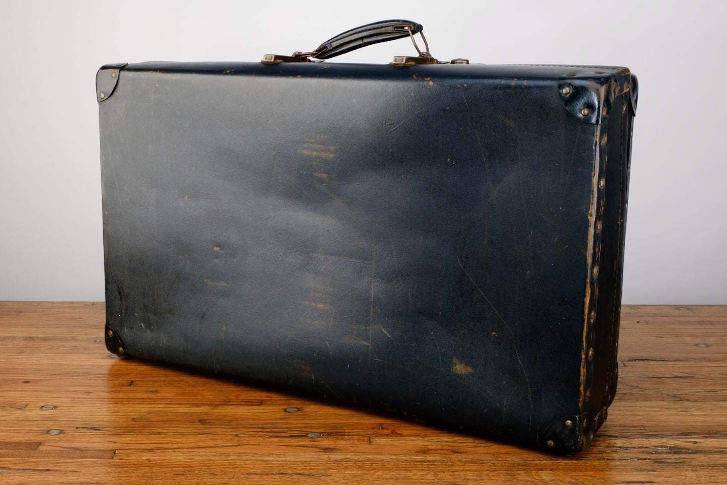 REVELATION RETRO LUGGAGE