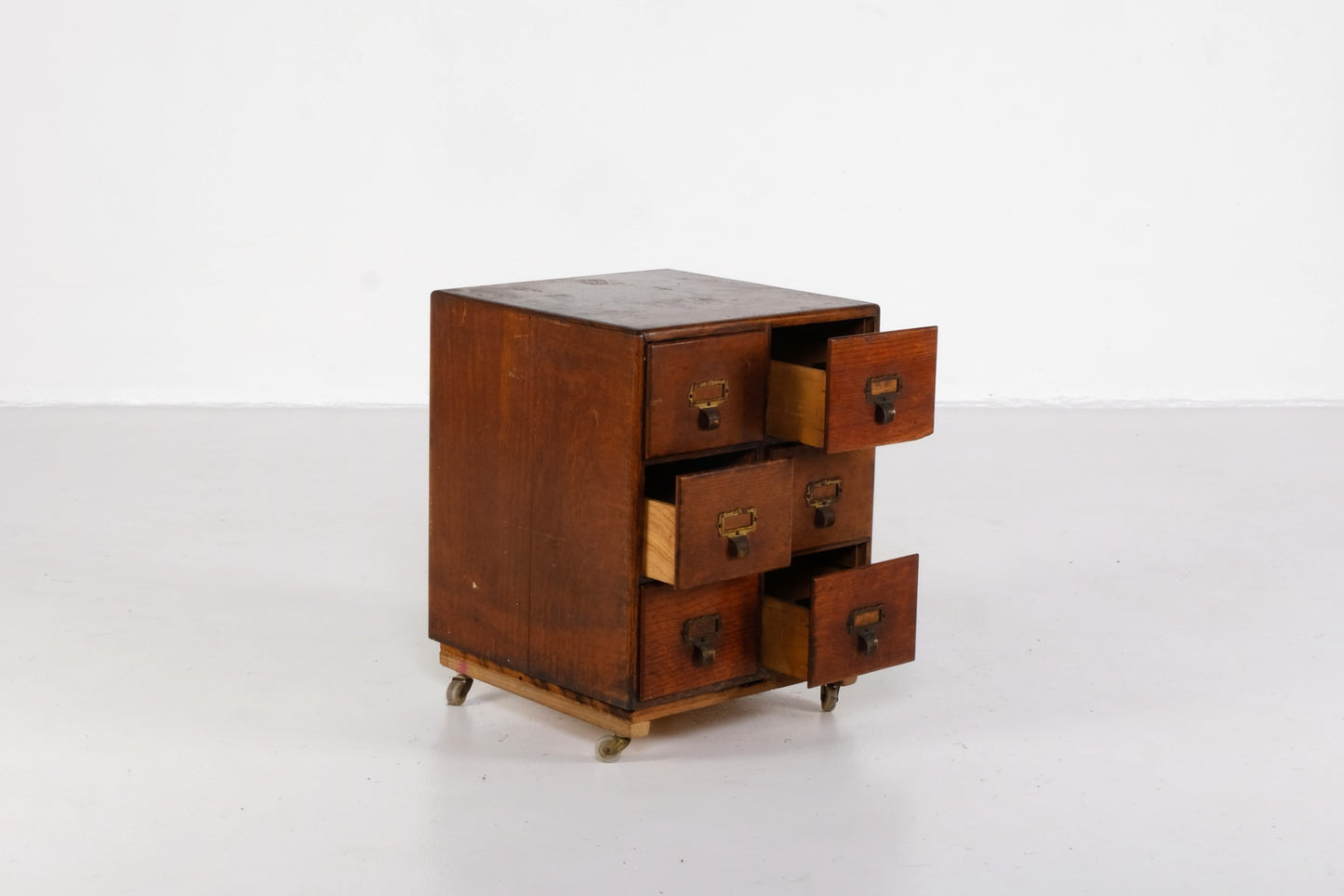 ANTIQUE FILING CABINET/SIDE DRAWERS