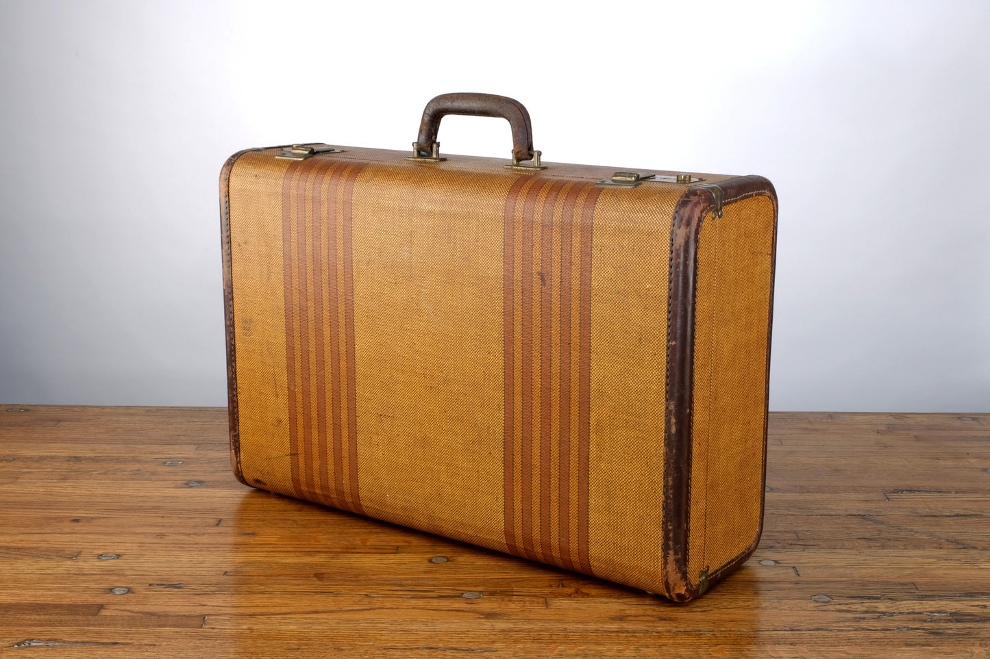 LINED LUGGAGE