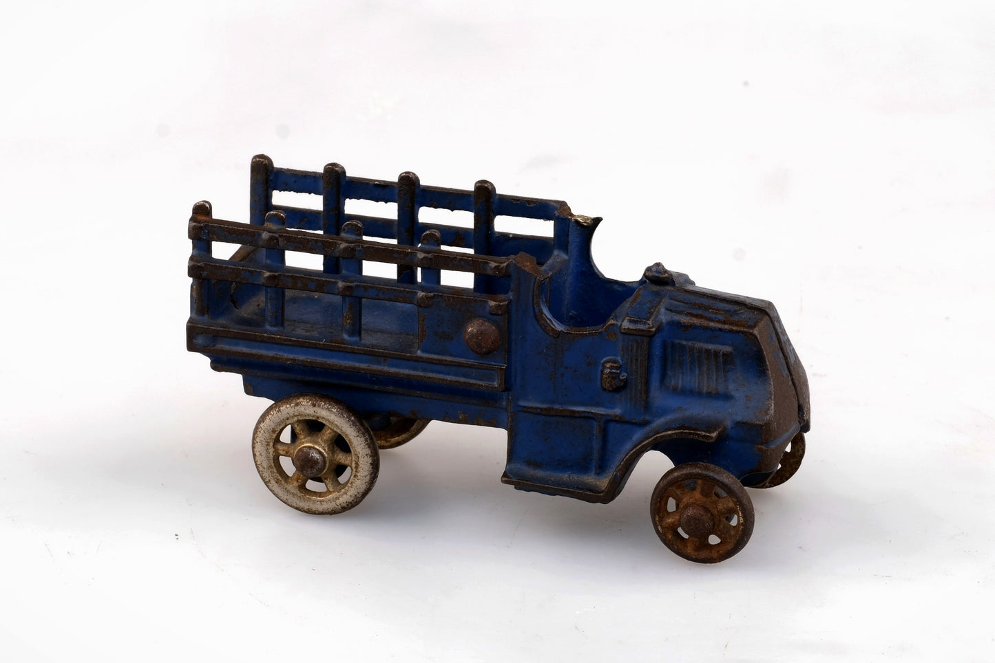 CAST IRON BLUE TRUCK