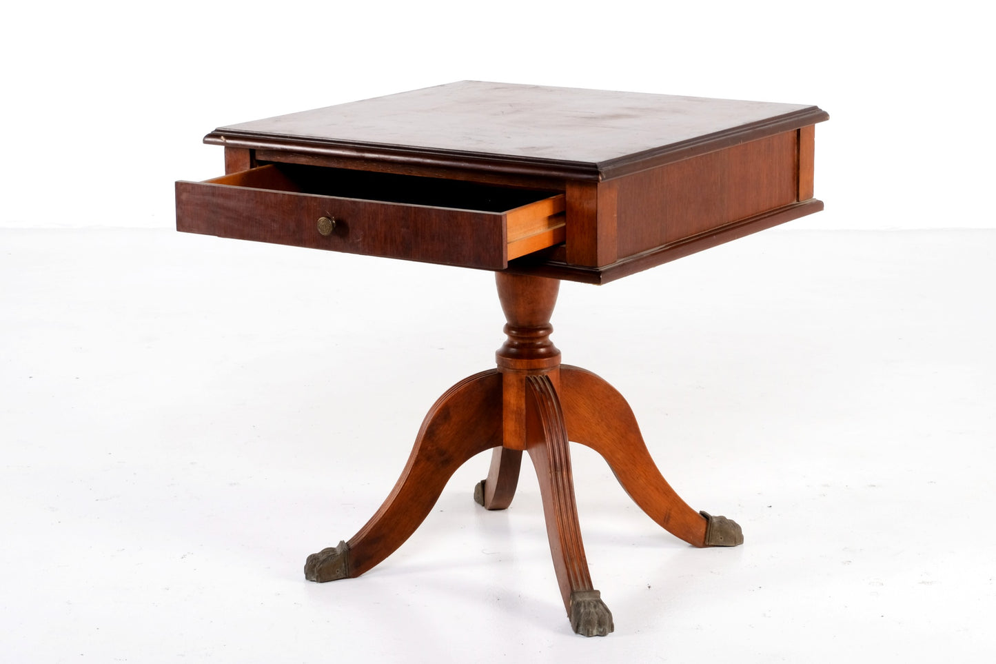 SPIDER CLAW LEG END TABLE