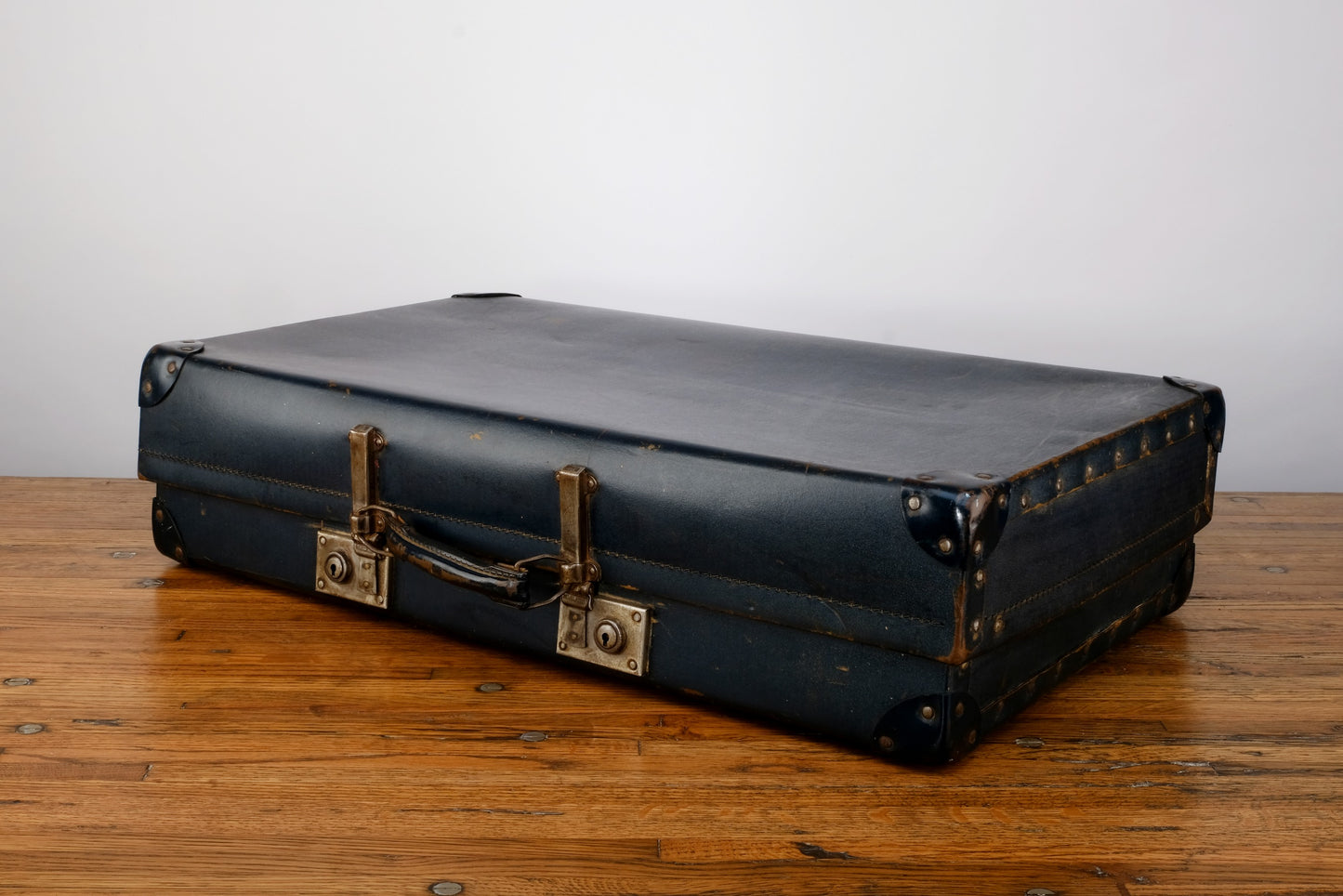 REVELATION RETRO LUGGAGE