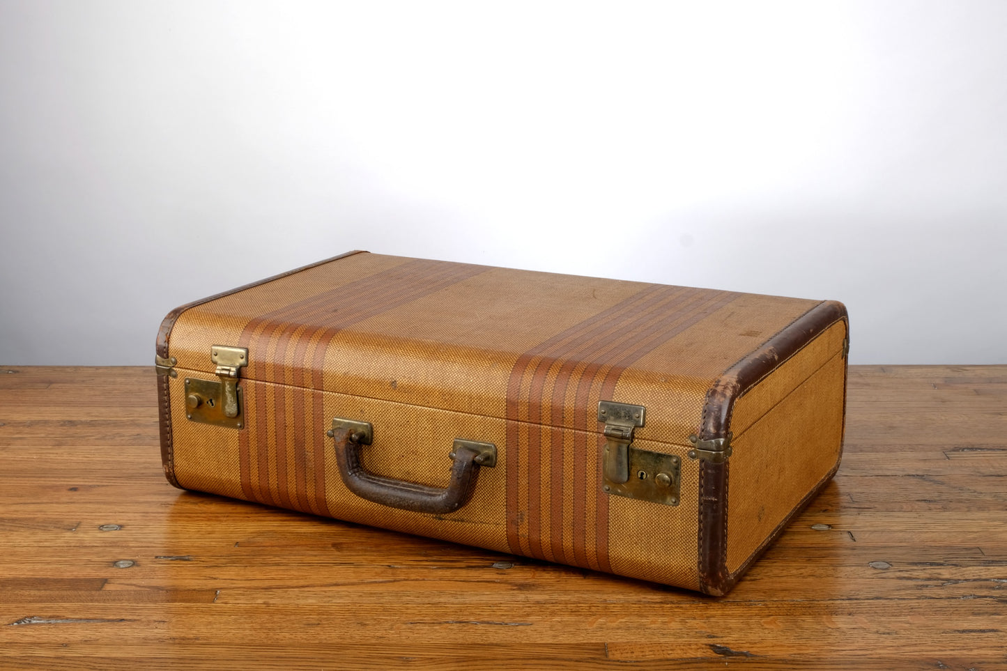 LINED LUGGAGE