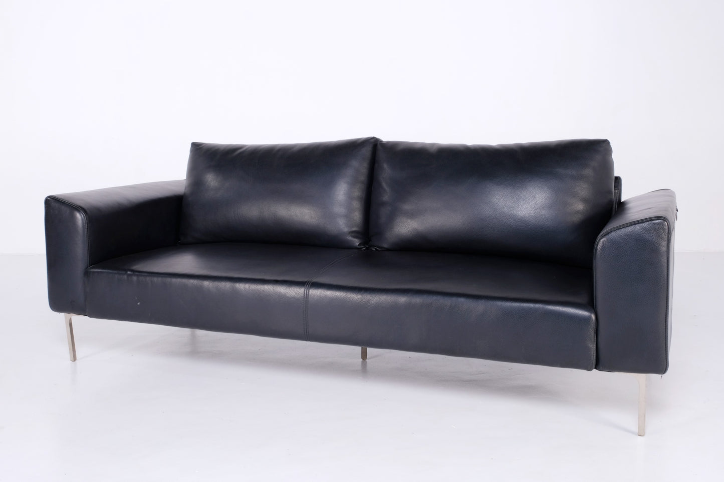 OVER SIZE MODERN STYLE COUCH FROM SOFA SO GOOD