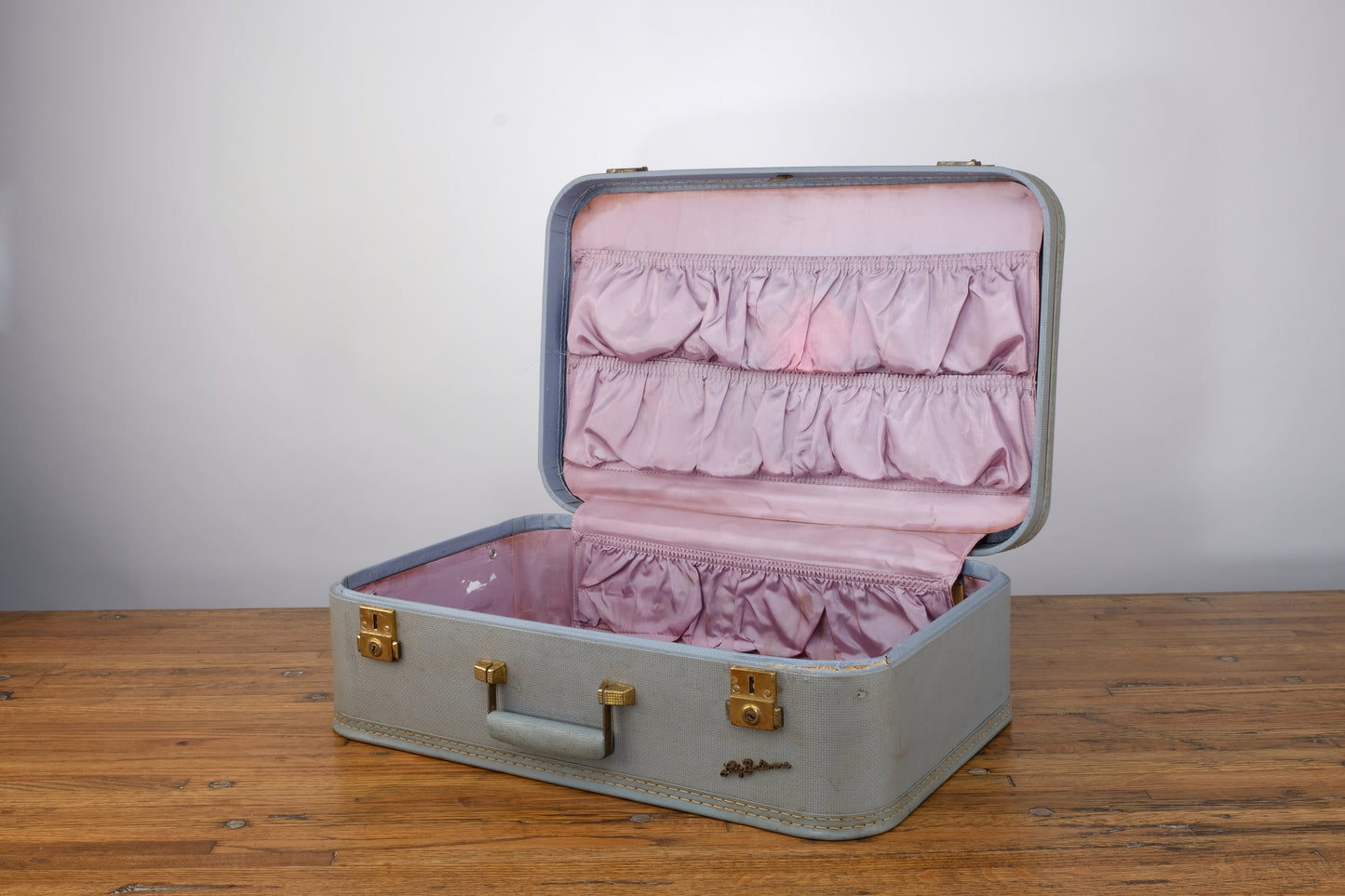 LADY BALTIMORE SUITCASE