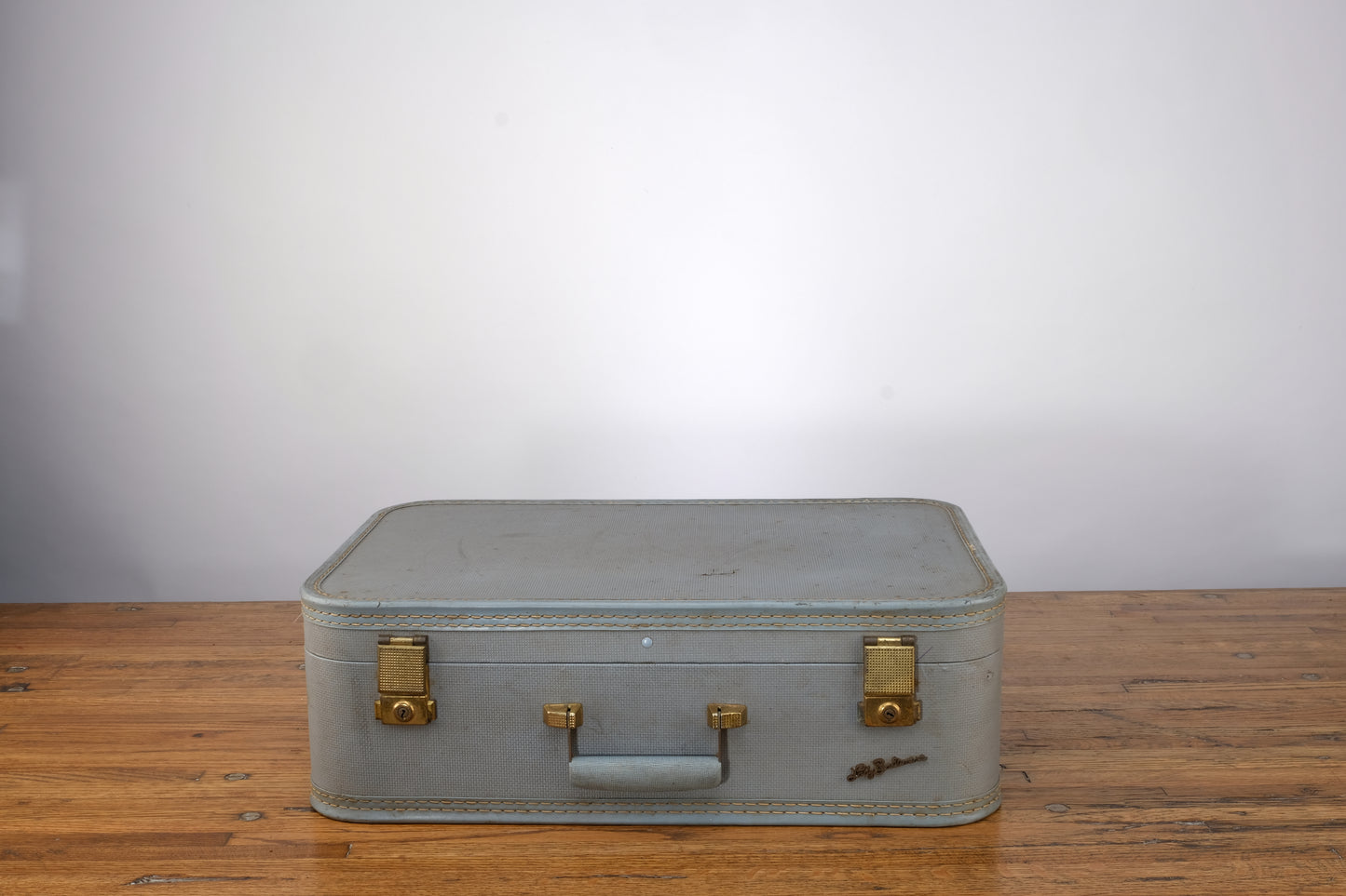 LADY BALTIMORE SUITCASE
