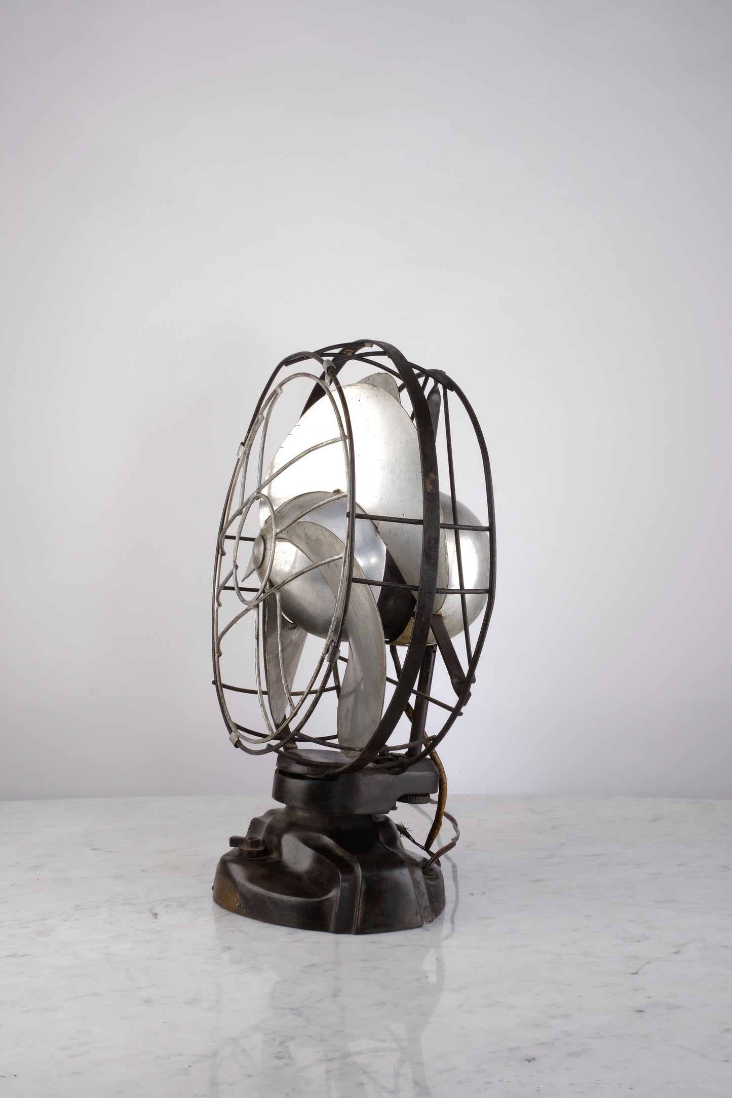 EMERSON SILVER SWAN ELECTRIC DESK FAN