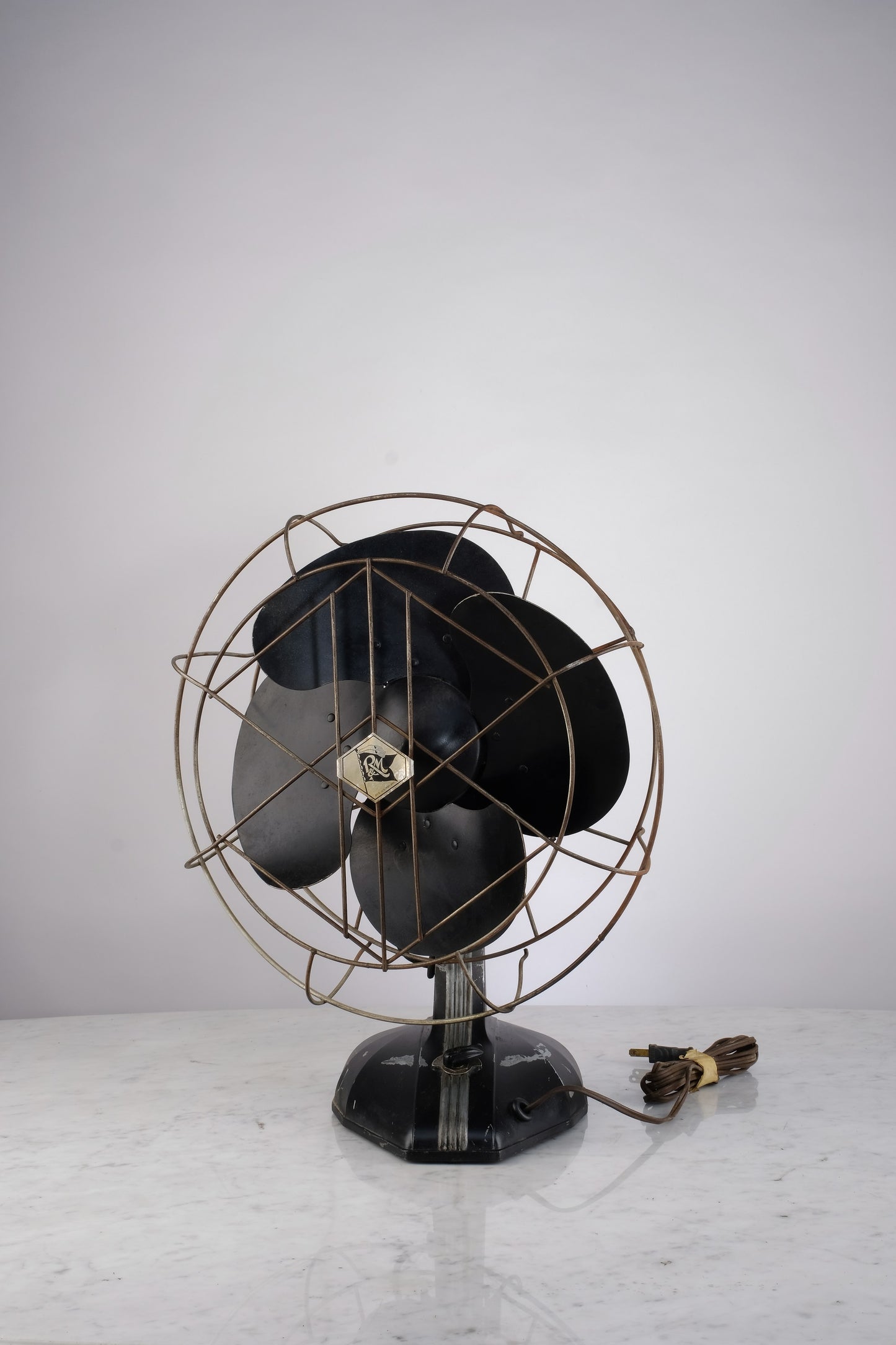 Robbins and Myers electric desk fan