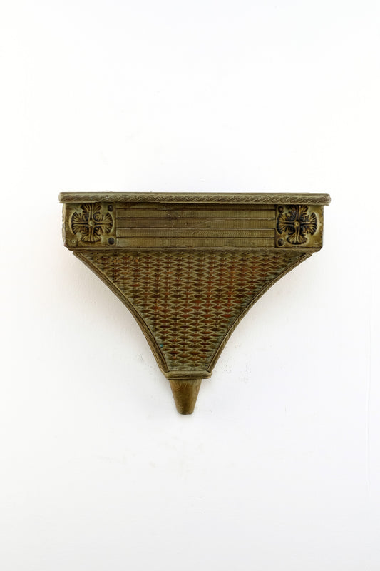 CONE SHELF CORBEL