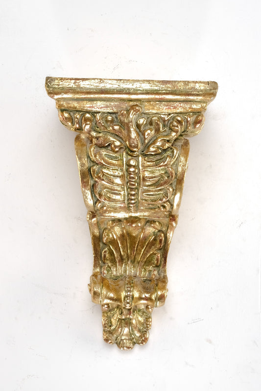 ENGLISH GOLDEN CORBEL