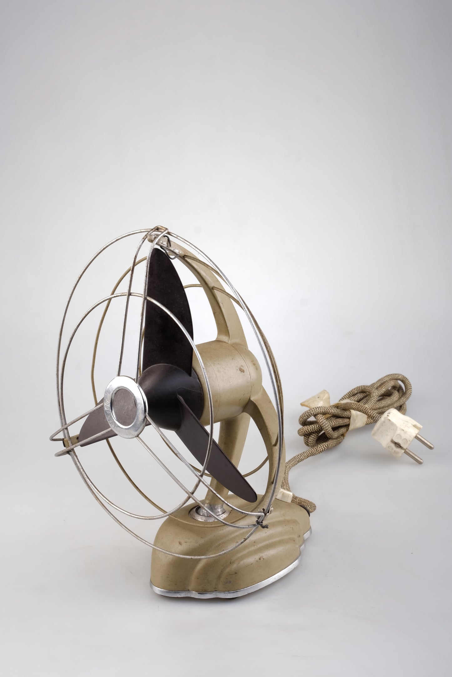 ART DECO DRAGONFLY SCHOELLER & Co ELECTRIC DESK FAN