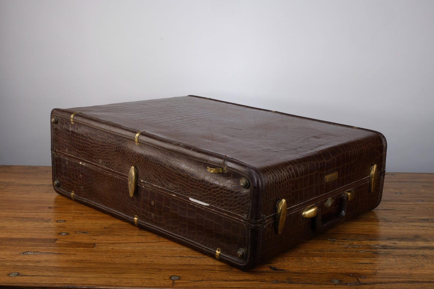 DARK BROWN SAMSONITE CROCODILE LEATHER LUGGAGE
