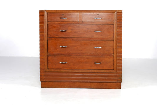 MODERN CHEST OF DRAWERS / DRESSER