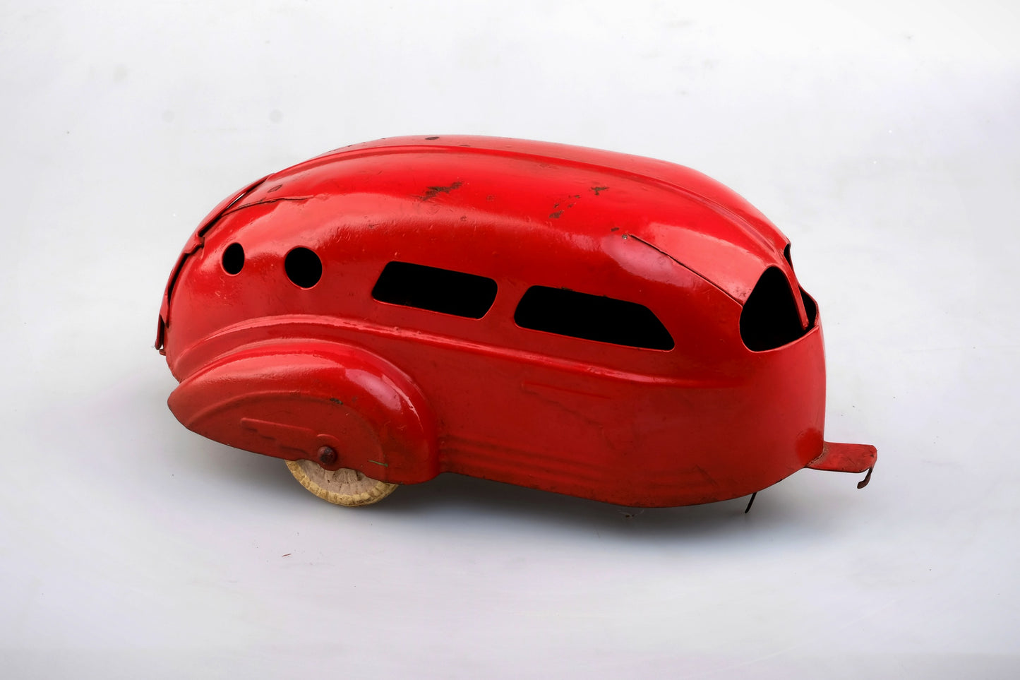 MARX PRESSED STEEL CAMPER TRAILER