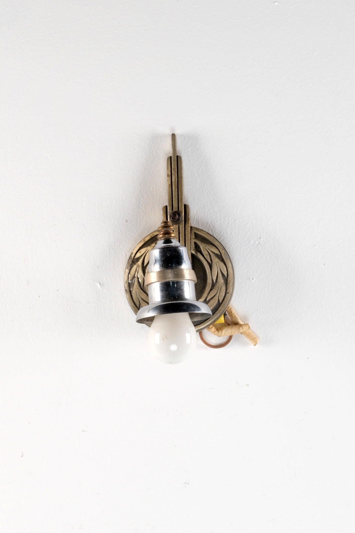 WALL MOUNT LEAVES DESIGN LIGHT SCONCE