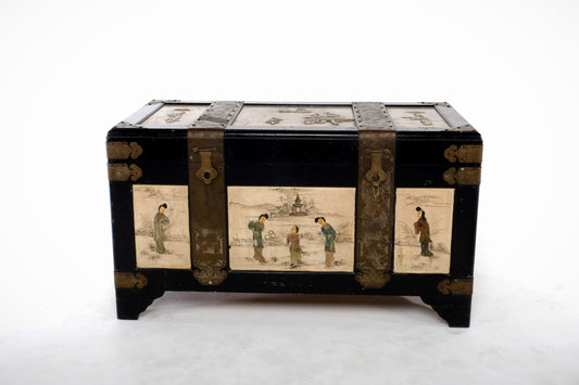 HAND PAINTED STEAMER TRUNK/CHEST