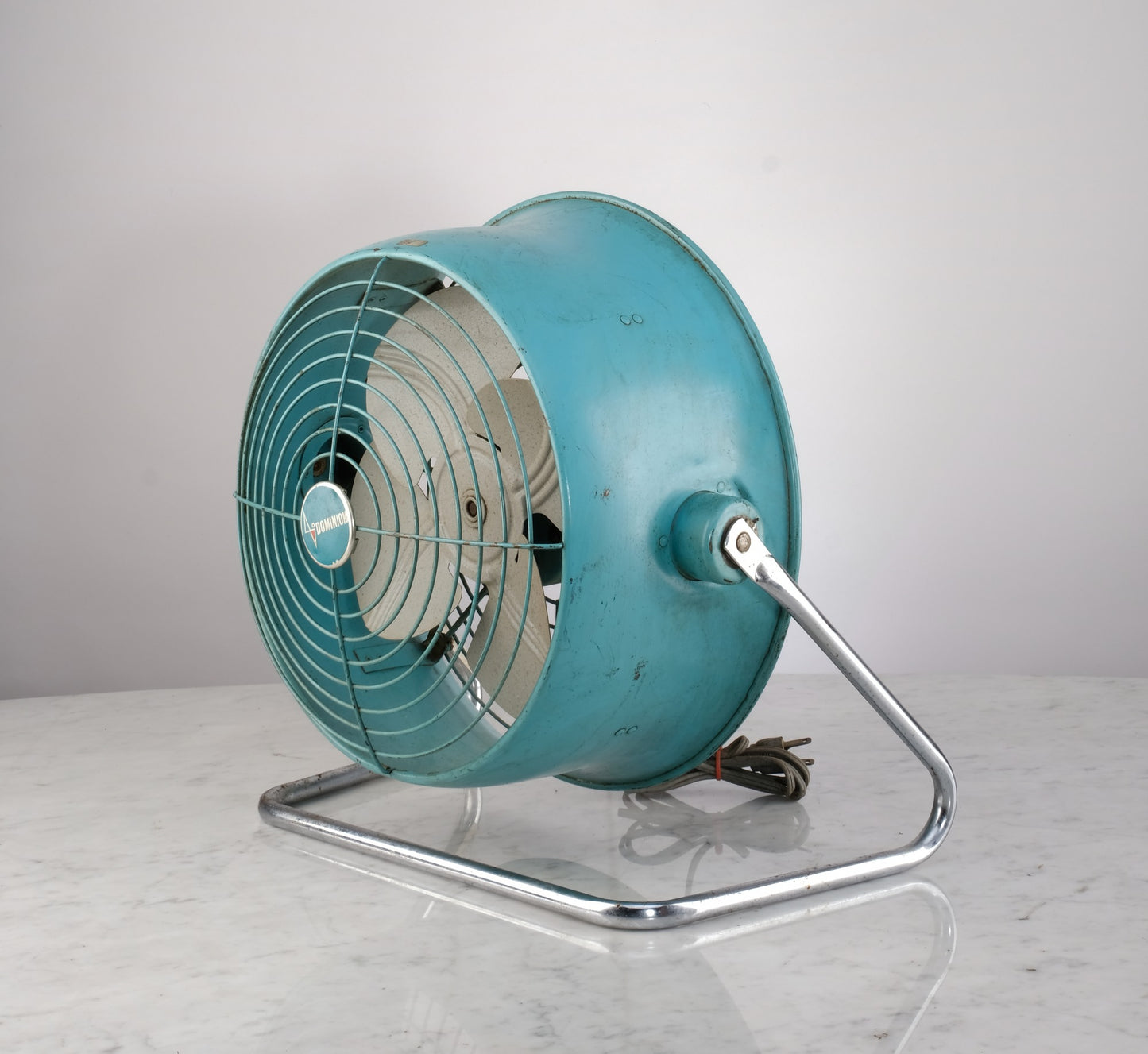 GREEN DOMINION ELECTRIC DESK FAN