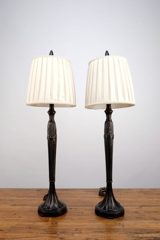 ORNATE WOOD DARK BROWN TABLE LAMP