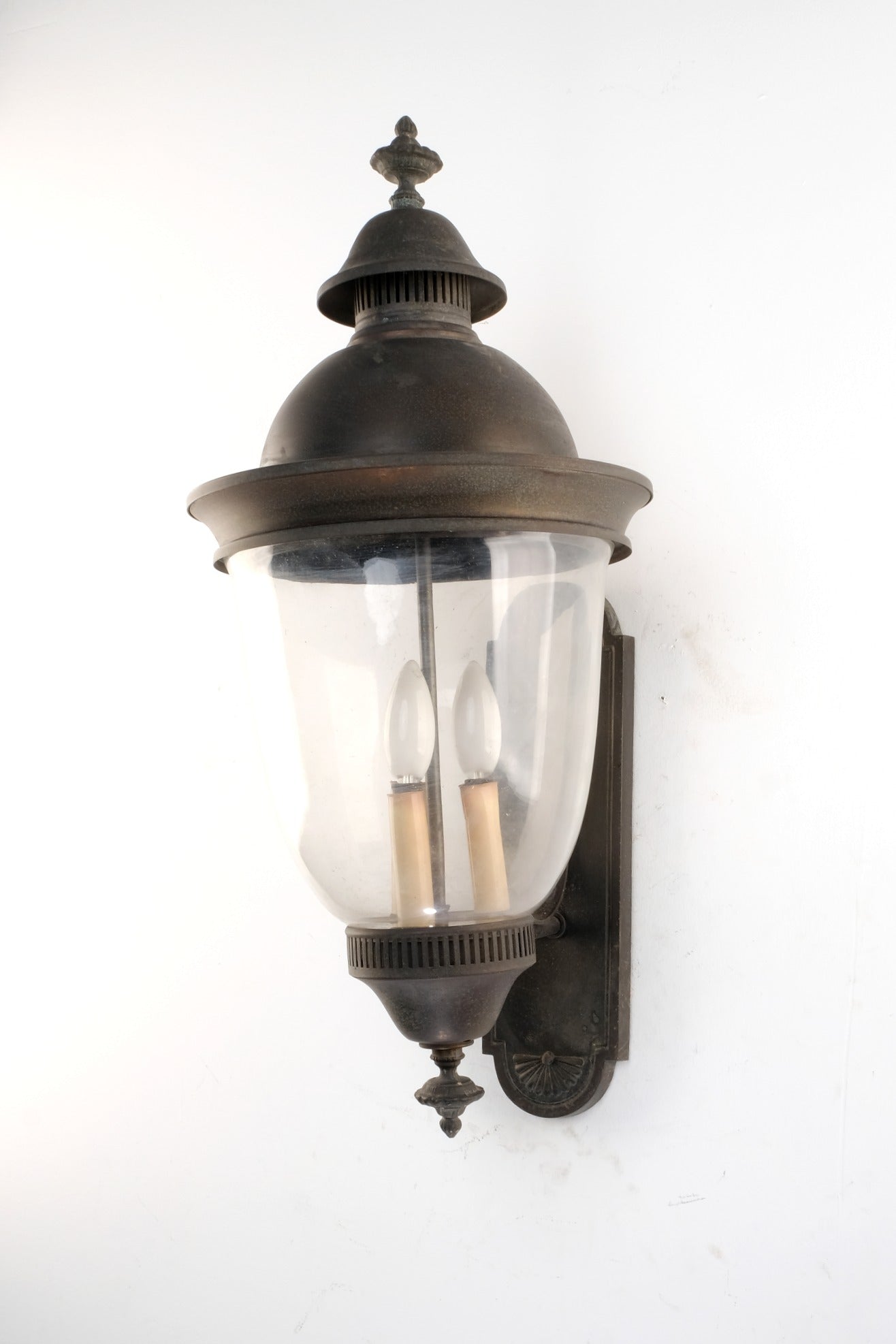 VINTAGE GOTHIC GARDEN WALL LAMP