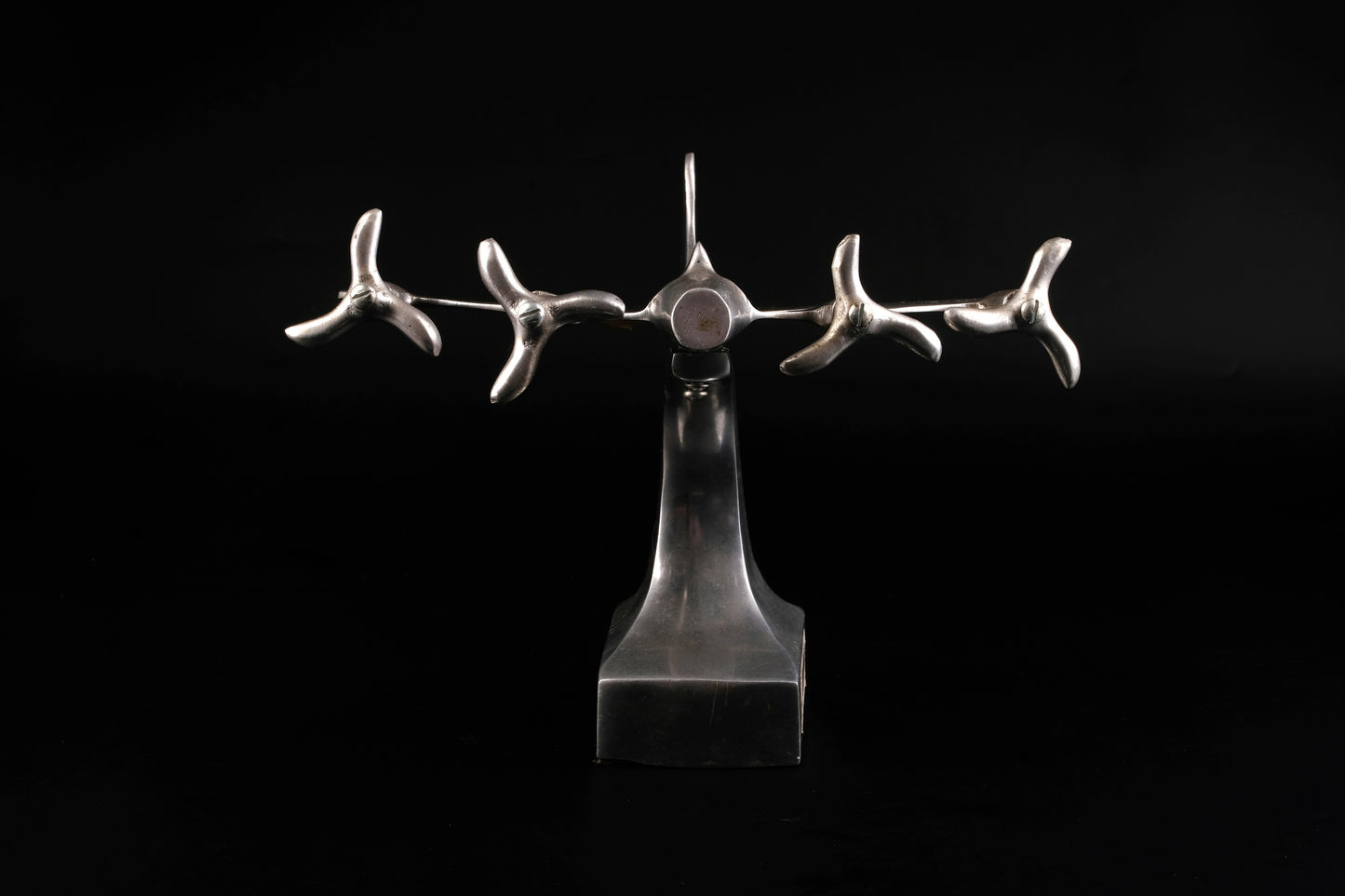 ART DECO POLISHED CAST ALUMINUM MODEL AIRPLANE DECORATIVE