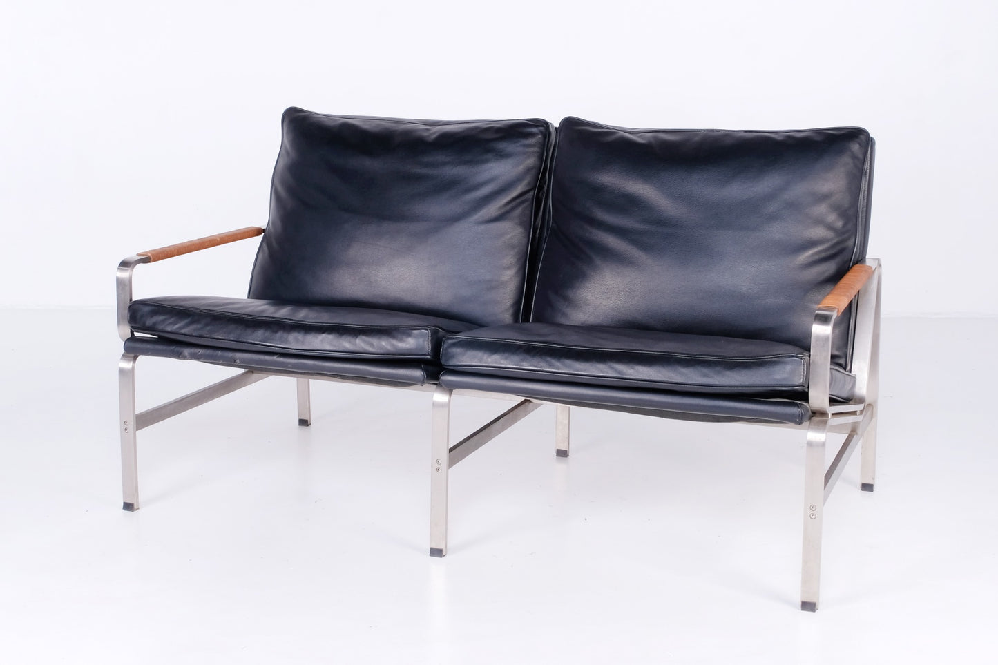 LEATHER/STEEL LOVE SEAT BY: JMSTYLE