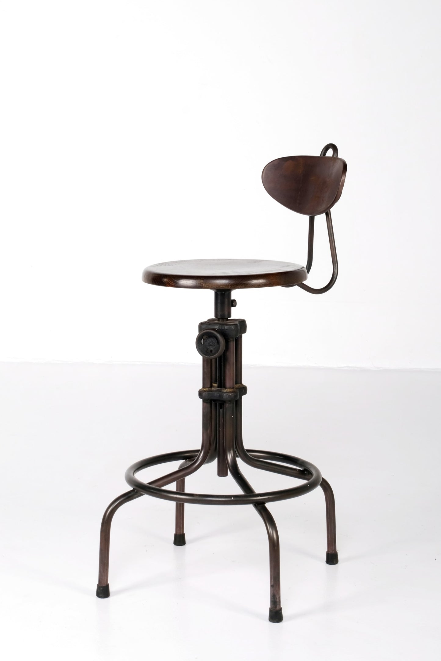 V19C-B INDUSTRIAL BAR STOOL BY: NUEVO LIVING