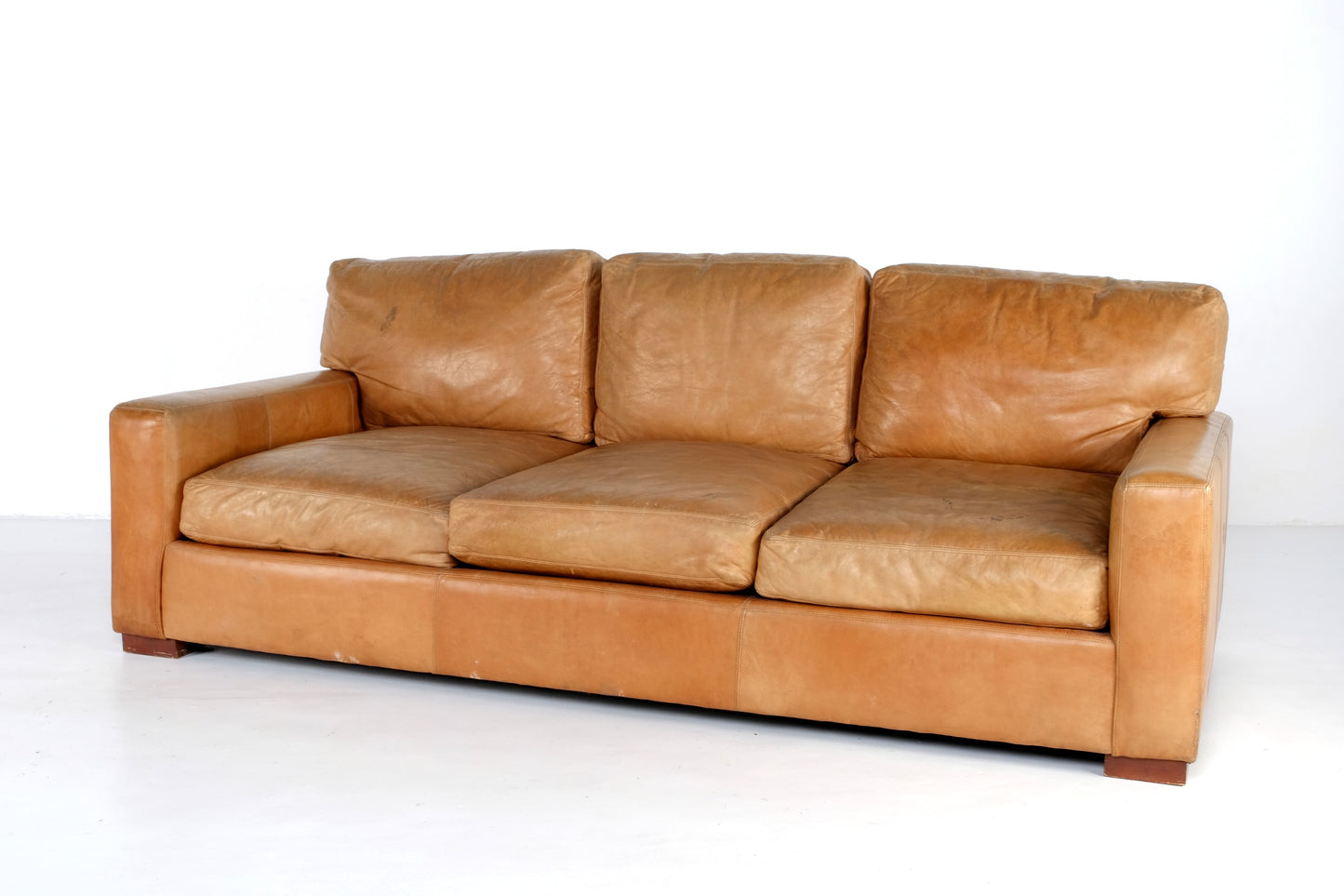CLASSIC CENTER COUCH FROM RESTORATION HARDWARE