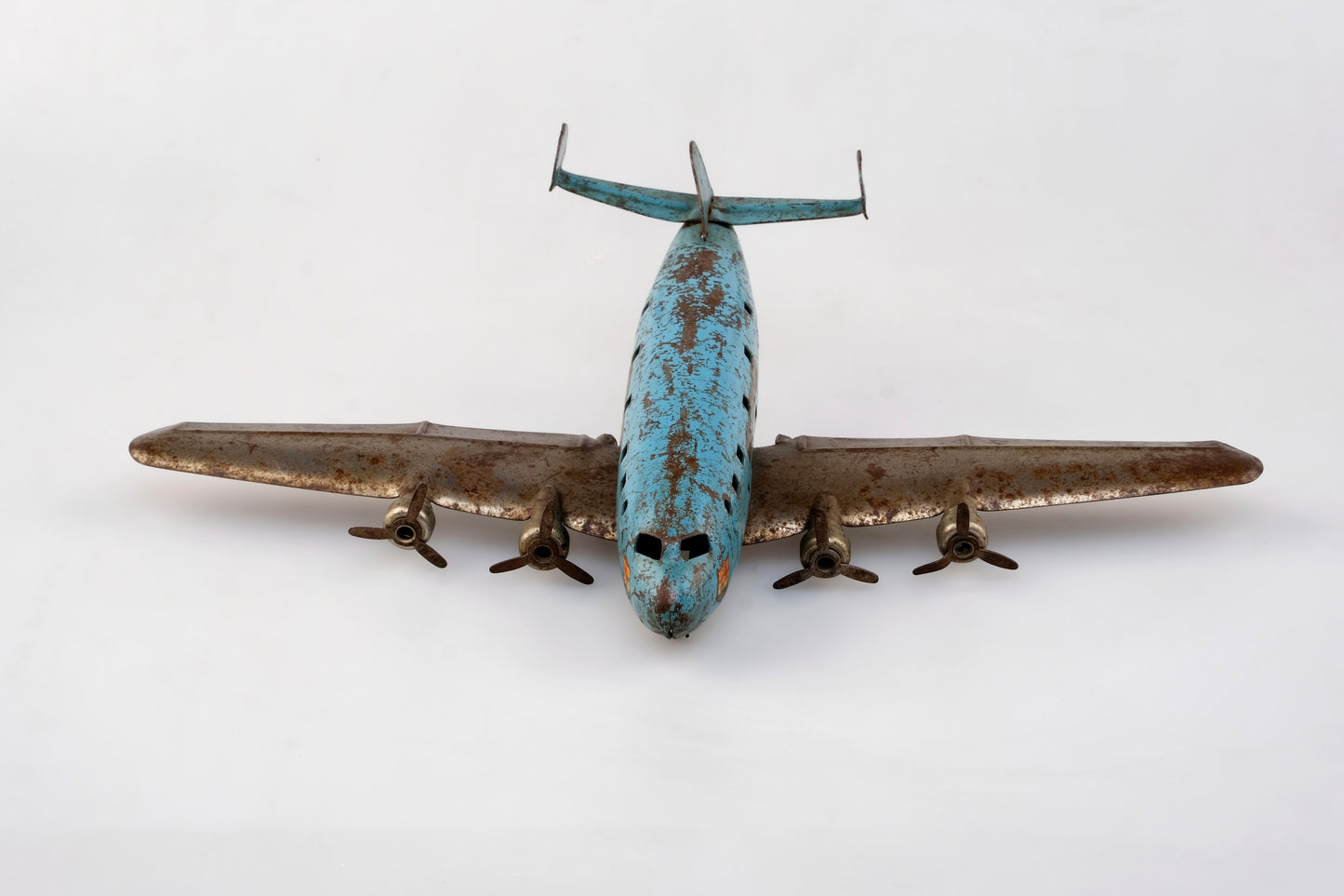 UNITED AIRLINES SUPER MAIN LINER AIRPLANE