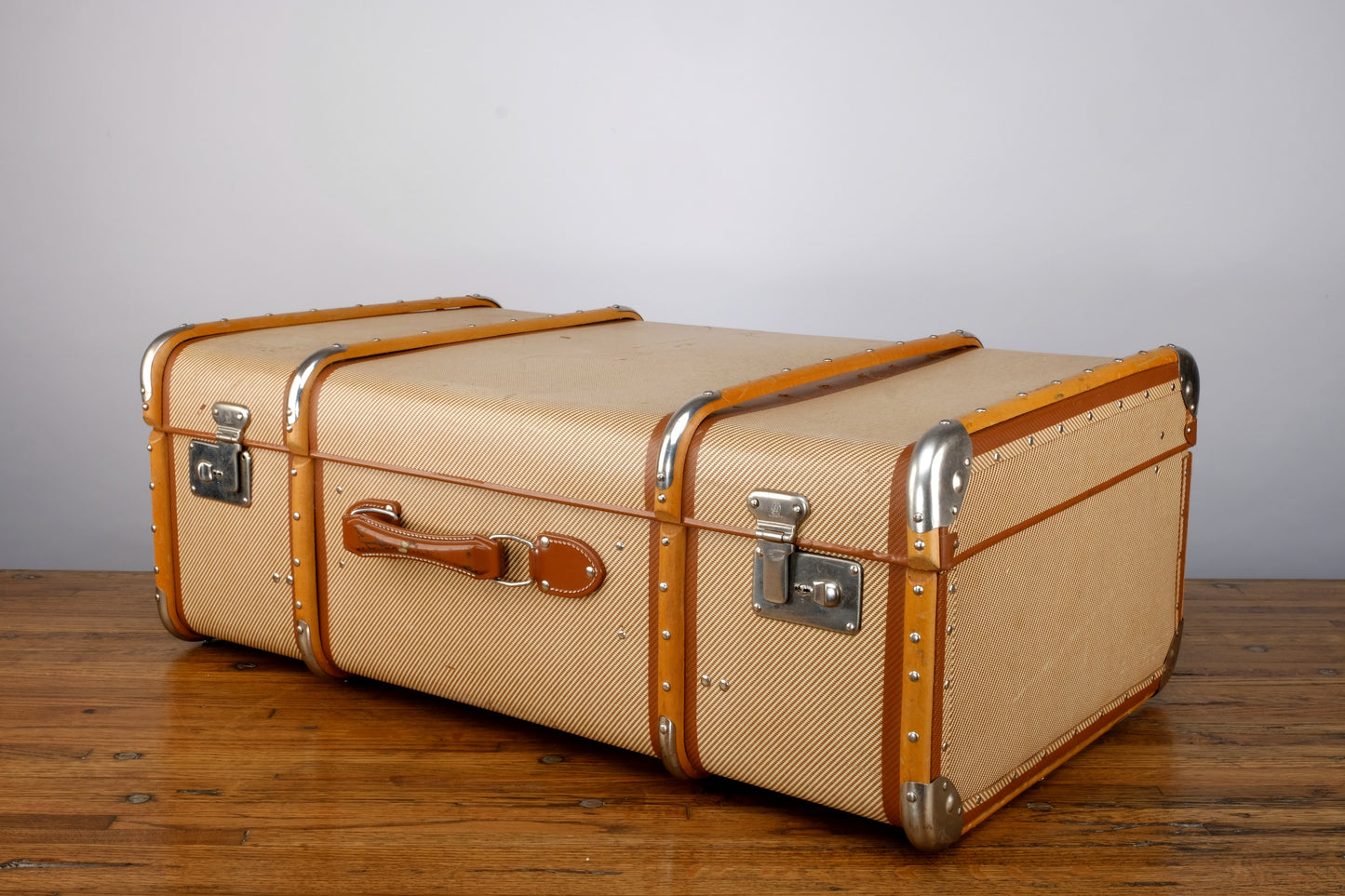UNKNOWN HARD LUGGAGE