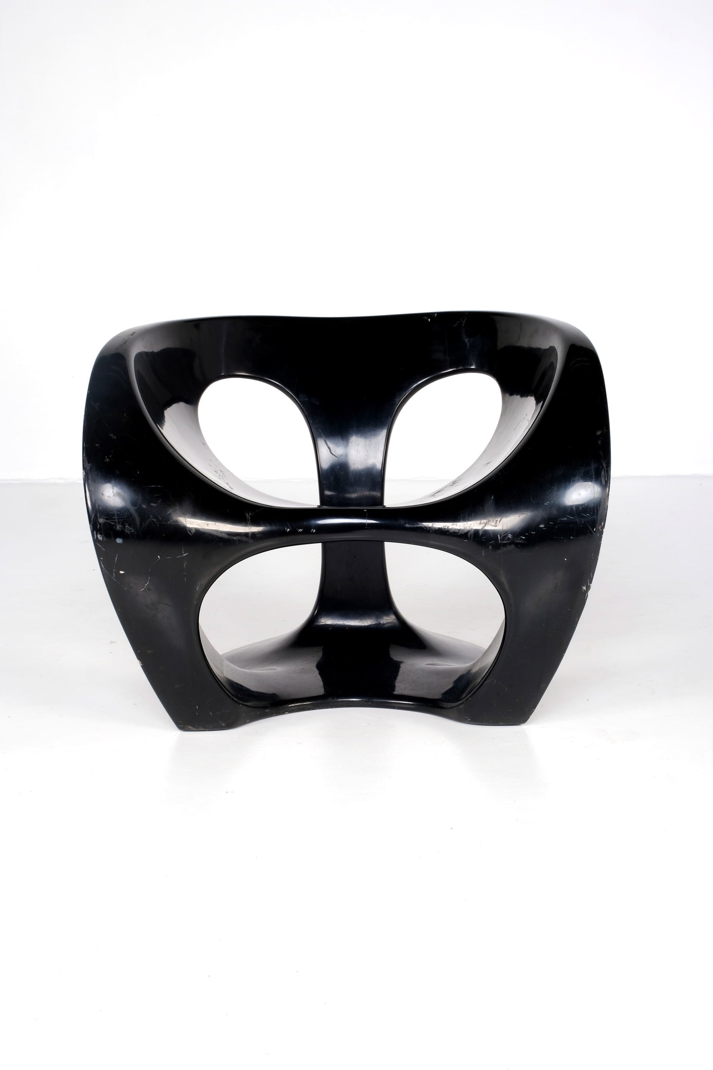 MODERN DESIGN BLACK LOUNGE CHAIR