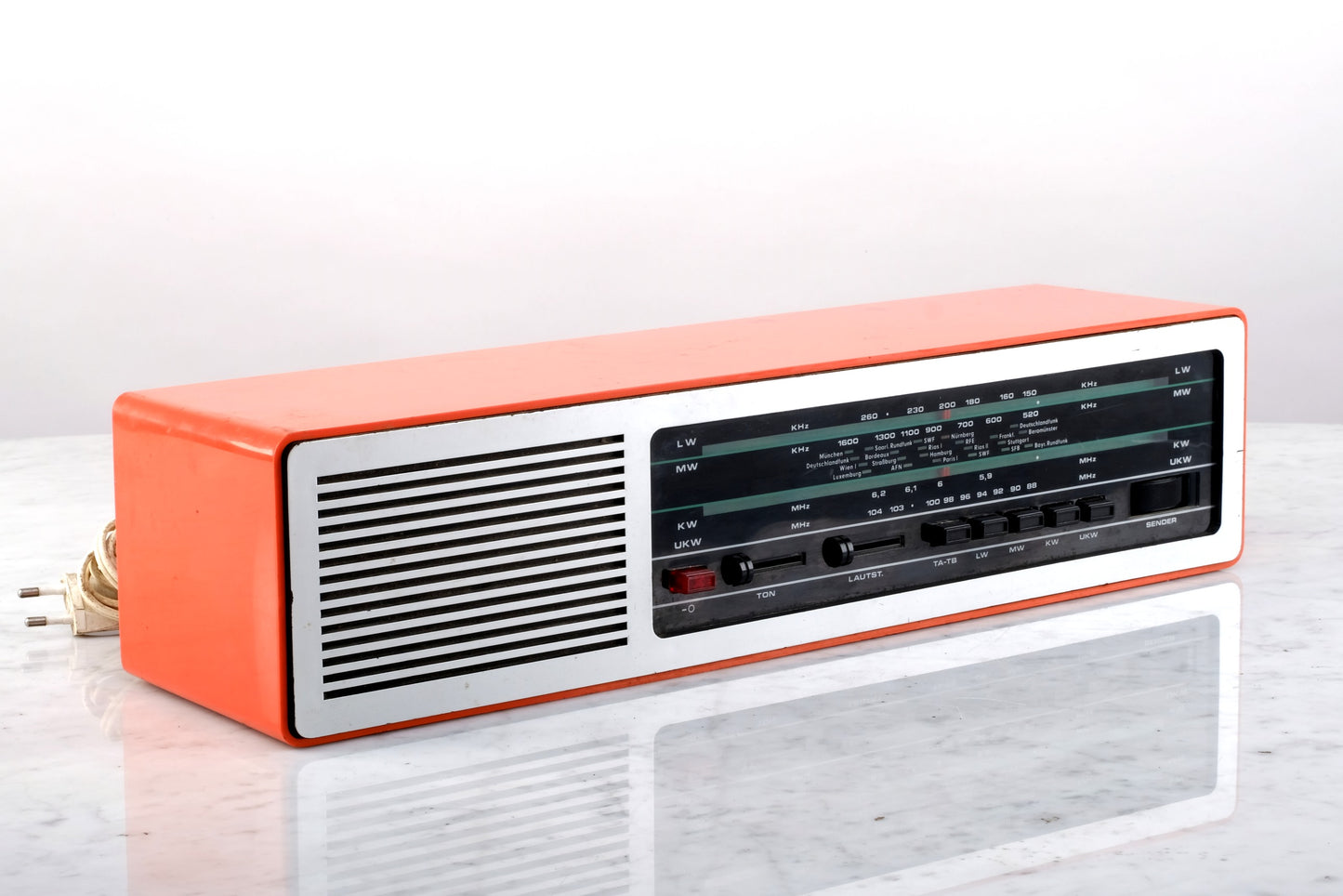INTELL RADIO