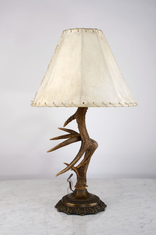 WHITETAIL DEER ANTHLER HORN LAMPSHADE