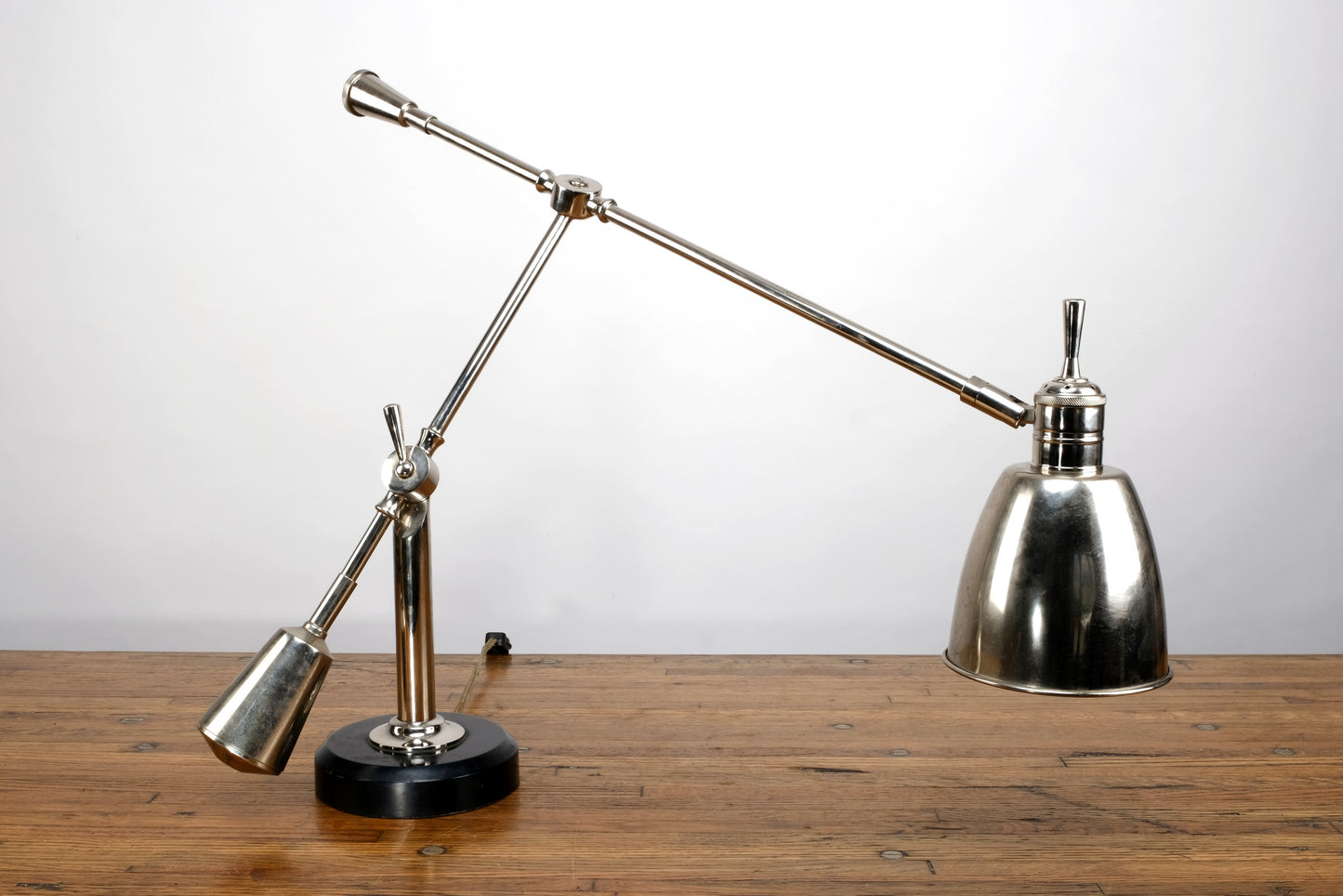 SILVER CHROME PLATED ADJUSTABLE TABLE LAMP