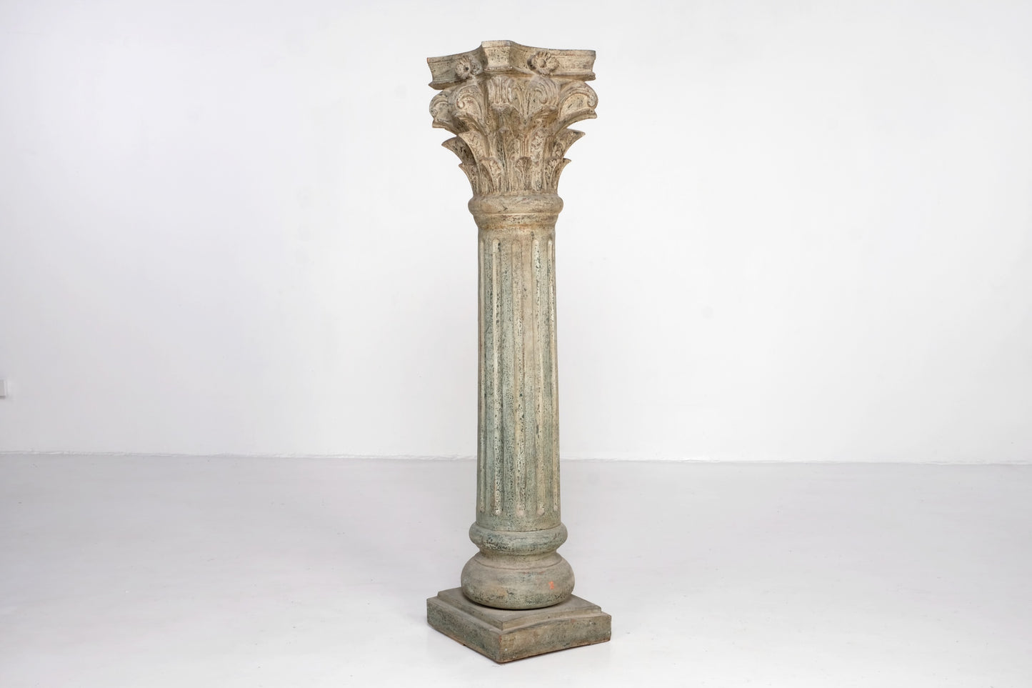 ROMAN CORENTHIANE  COLOMN PEDESTAL