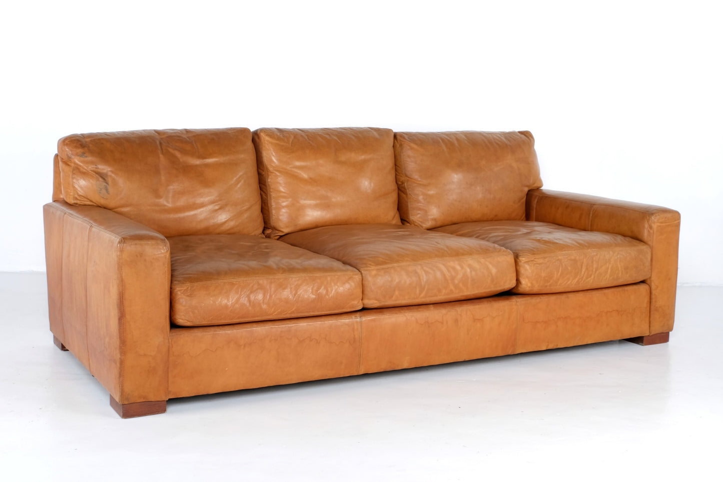CLASSIC CENTER COUCH FROM RESTORATION HARDWARE