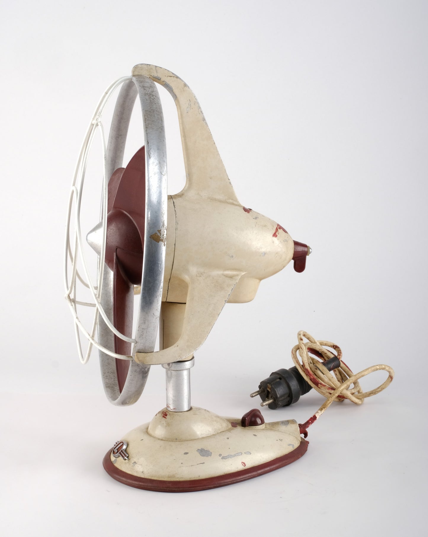 STREAMLINE LIBELLE ELECTRIC DESK FAN