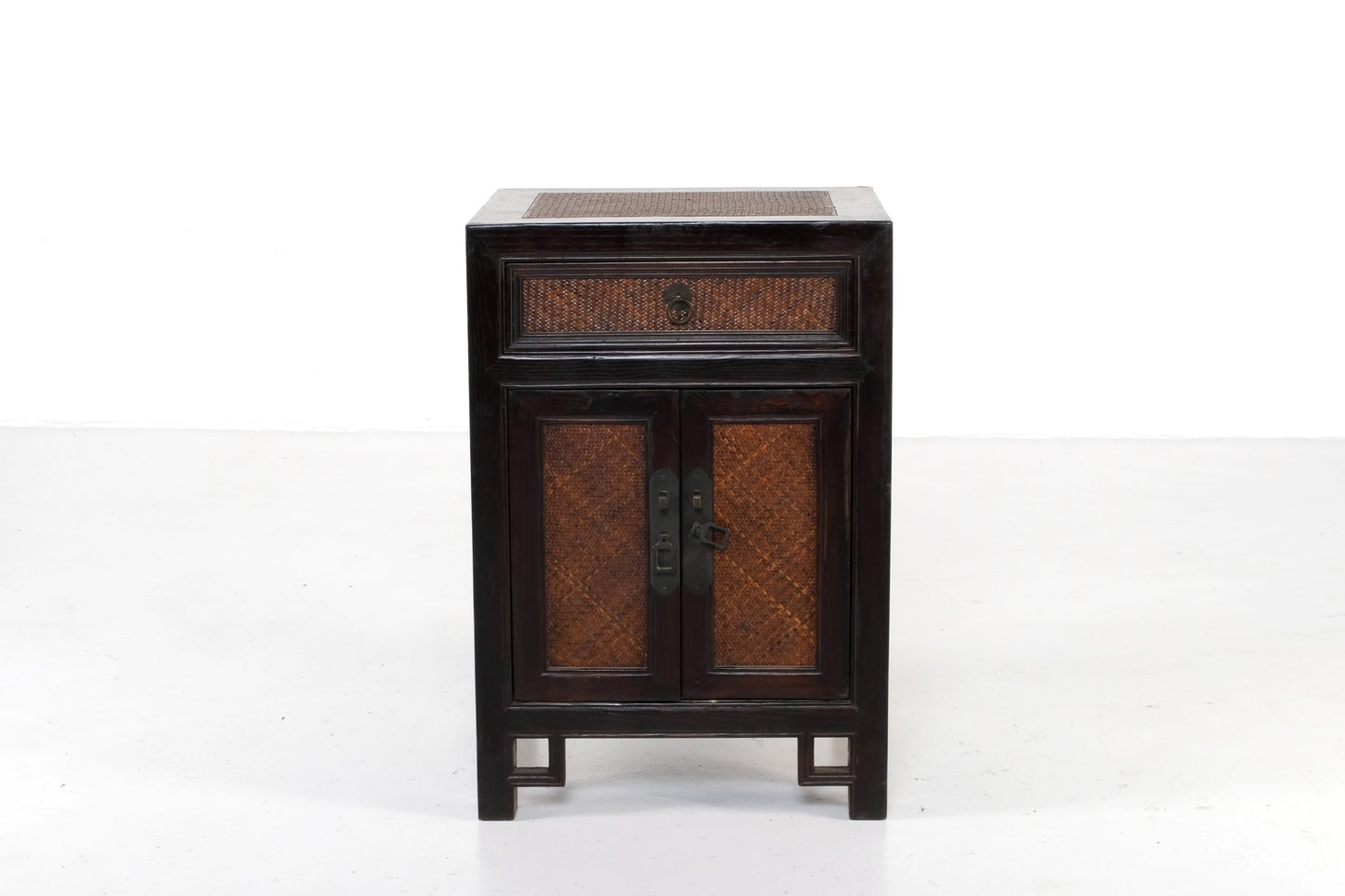 VINTAGE END / SIDE CABINET/DRAWER