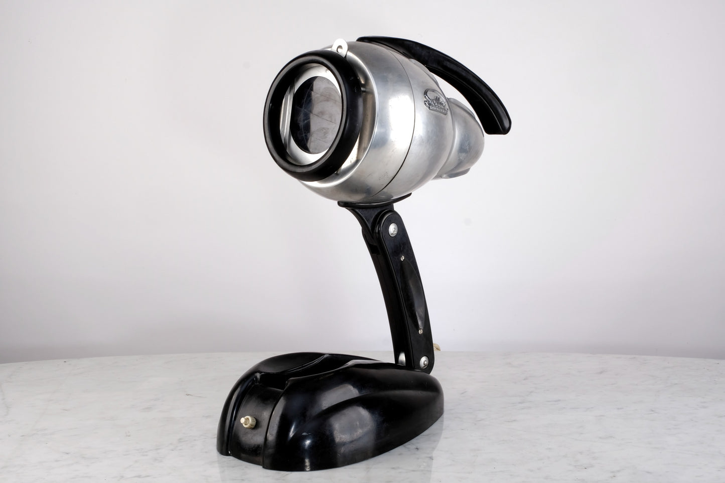 SOLLUX BY HANAU DESK LAMP