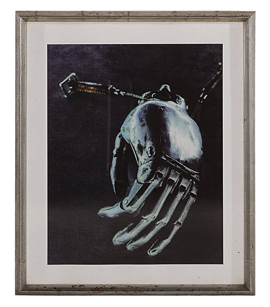 METAL HAND